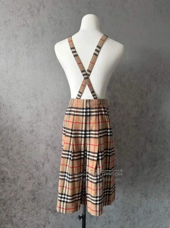 Burberry Burberry Khaki Wool Women's Skirt. Size 23" - 3 Thumbnail