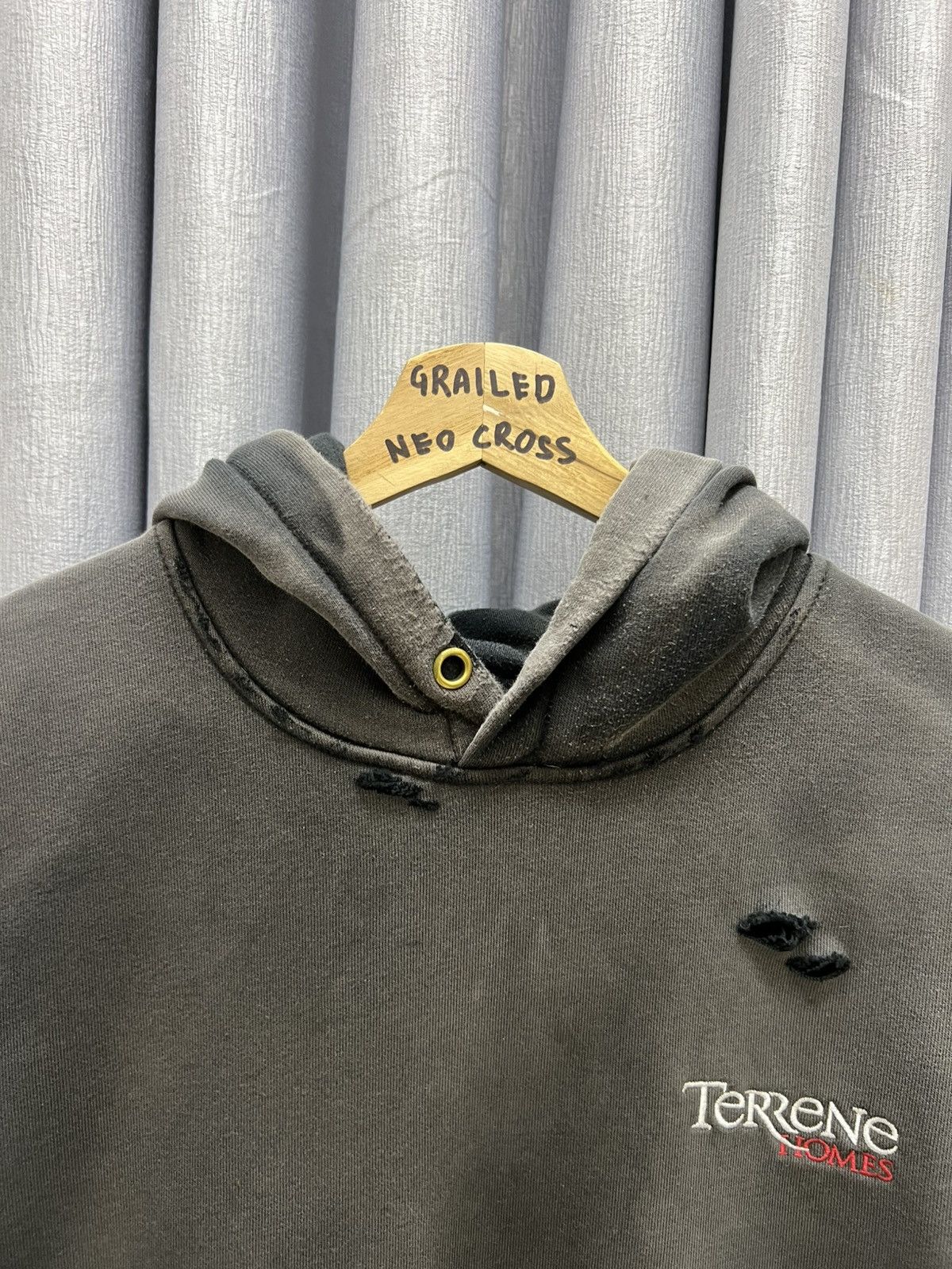 Carhartt THRASHED FADED CARHARTT DISTRESSED OVERSIZE BLANK HOODIE Size US XL / EU 56 / 4 - 5 Thumbnail