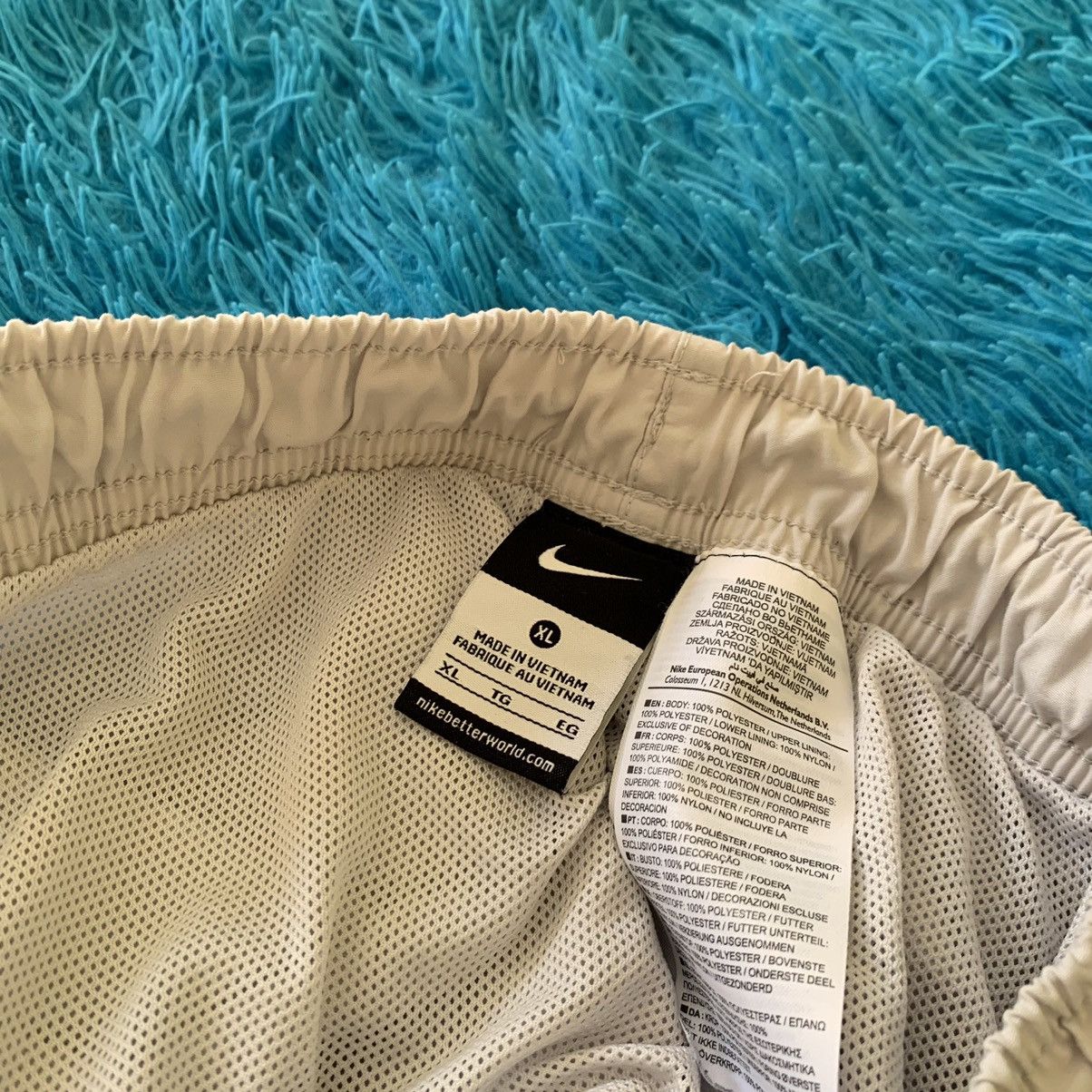 Other 00s Nike Vintage Nylon WHITE / CREAMY Joggers Baggy Pants Size US 36 / EU 52 - 13 Thumbnail