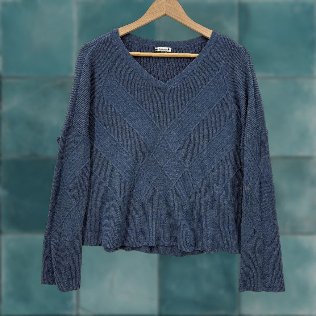 Smartwool Smartwool Shadow Pine Cable V-Neck Sweater Womens Medium Blue Wool Blend Travel Size M / US 6-8 / IT 42-44 - 1 Thumbnail