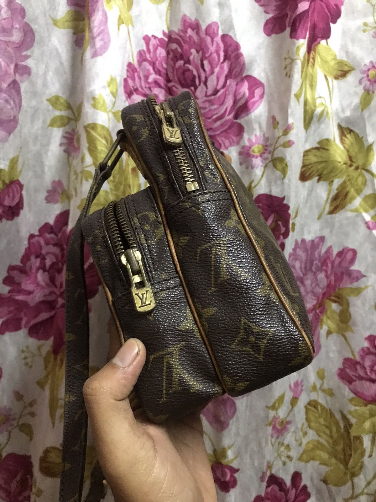 Louis Vuitton Authentic Louis Vuitton Mini Amazon Shoulder Size ONE SIZE - 8 Thumbnail