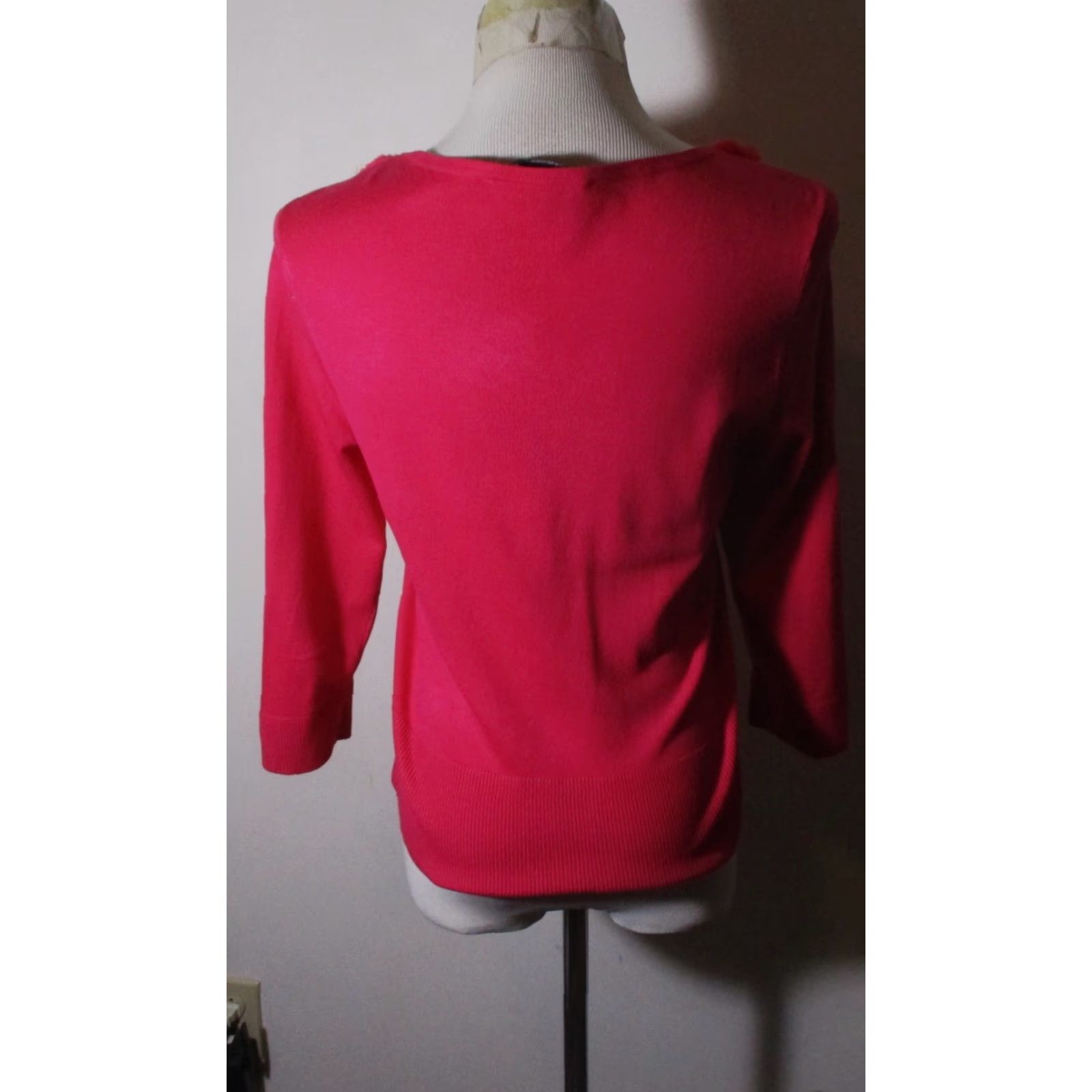 White House Black Market White House Black Market Embroidered Cardigan Sweater Women's S Pink Fuschia Size S / US 4 / IT 40 - 5 Thumbnail