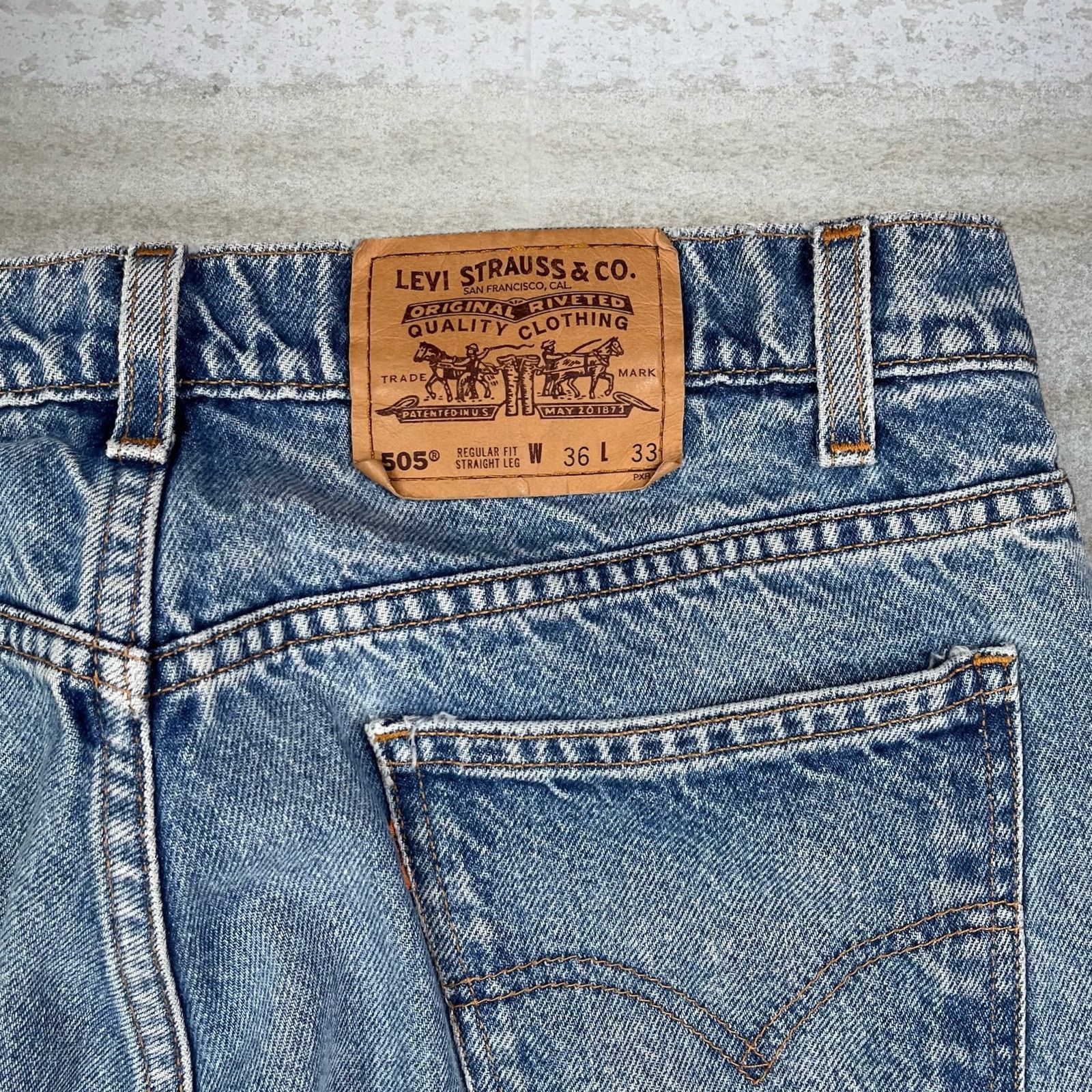Levi's Vintage 90s Levis Jeans 505 36x33 Straight Fit Medium Wash Size US 36 / EU 52 - 4 Thumbnail