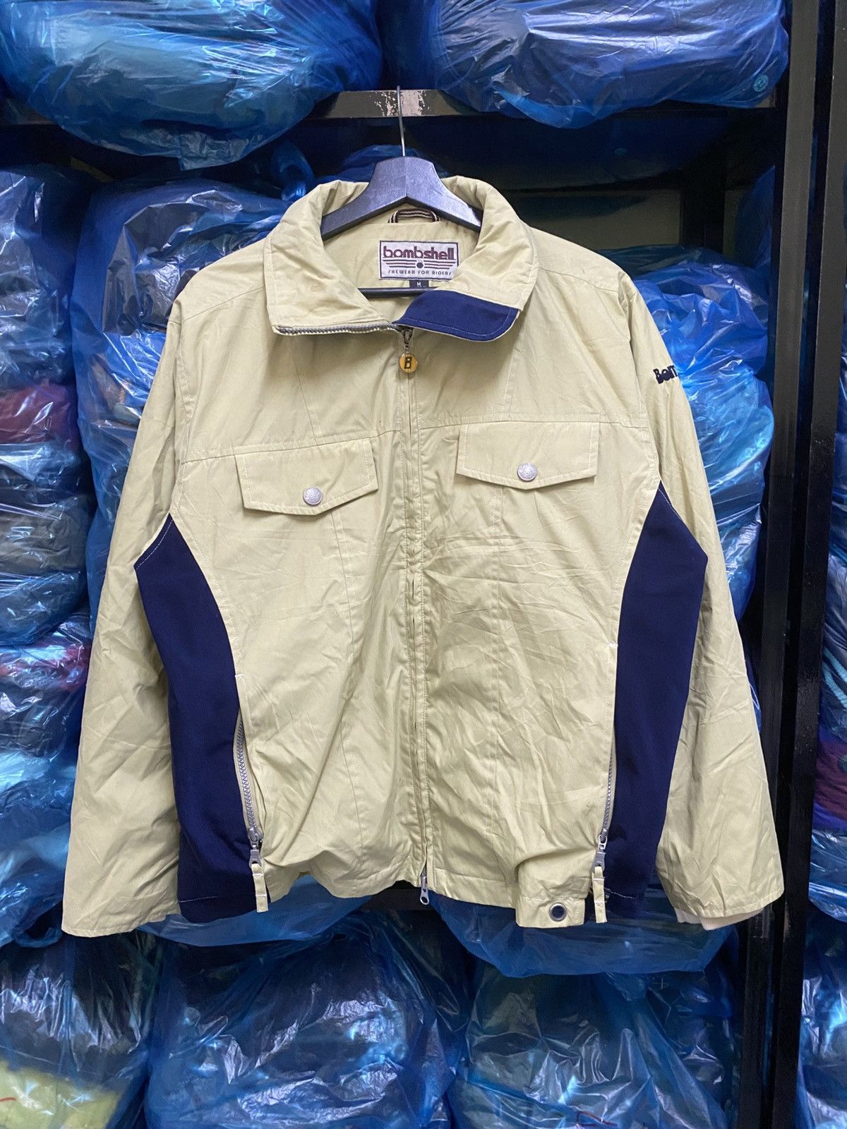 Japanese Brand Vintage Bombshell Shewear for Riders Beige Navy Windbreaker Size US M / EU 48-50 / 2 - 3 Thumbnail