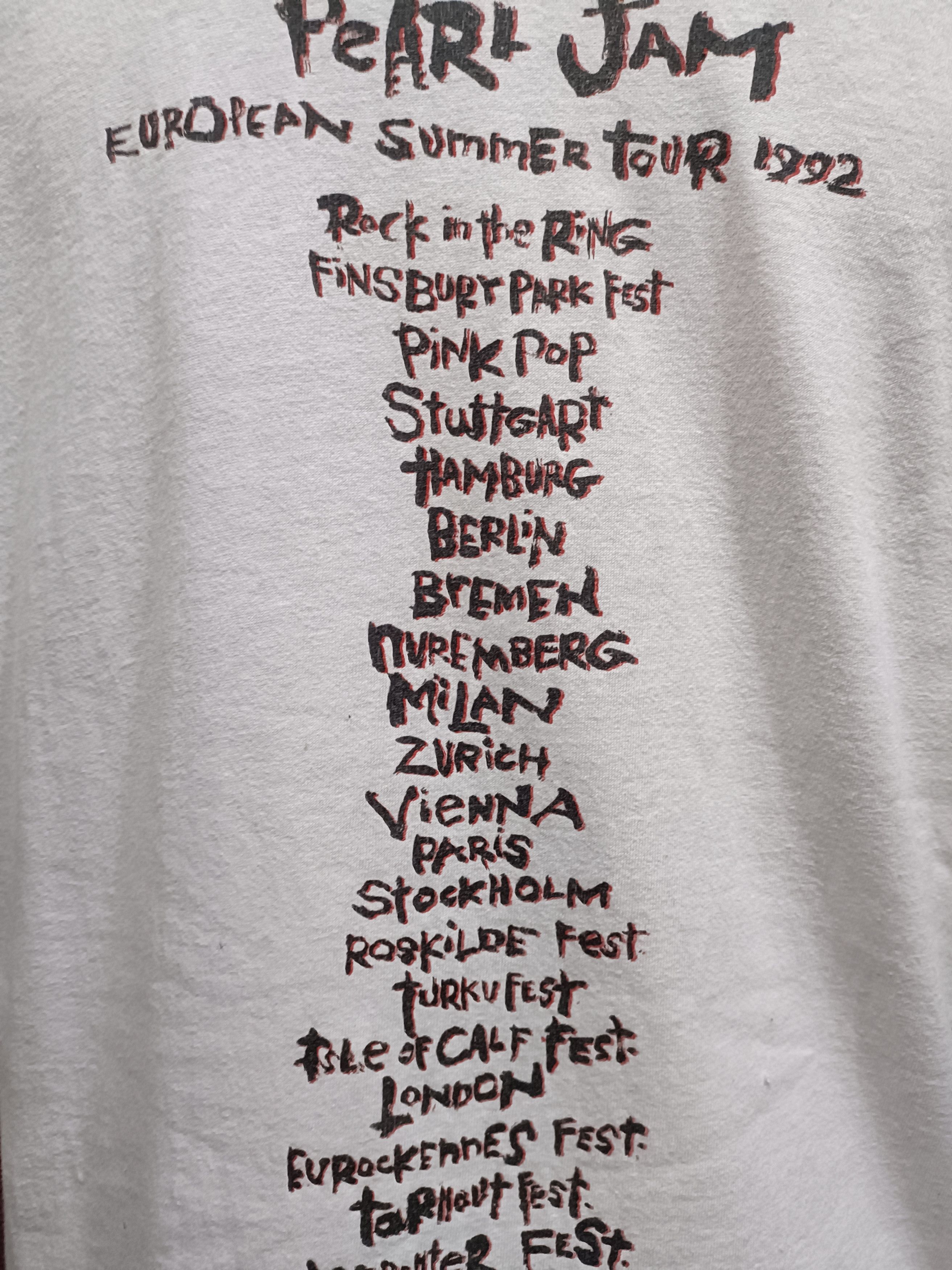 Vintage Vintage 1992 Pearl Jam European Summer Tour T Shirt Size US XL / EU 56 / 4 - 8 Thumbnail