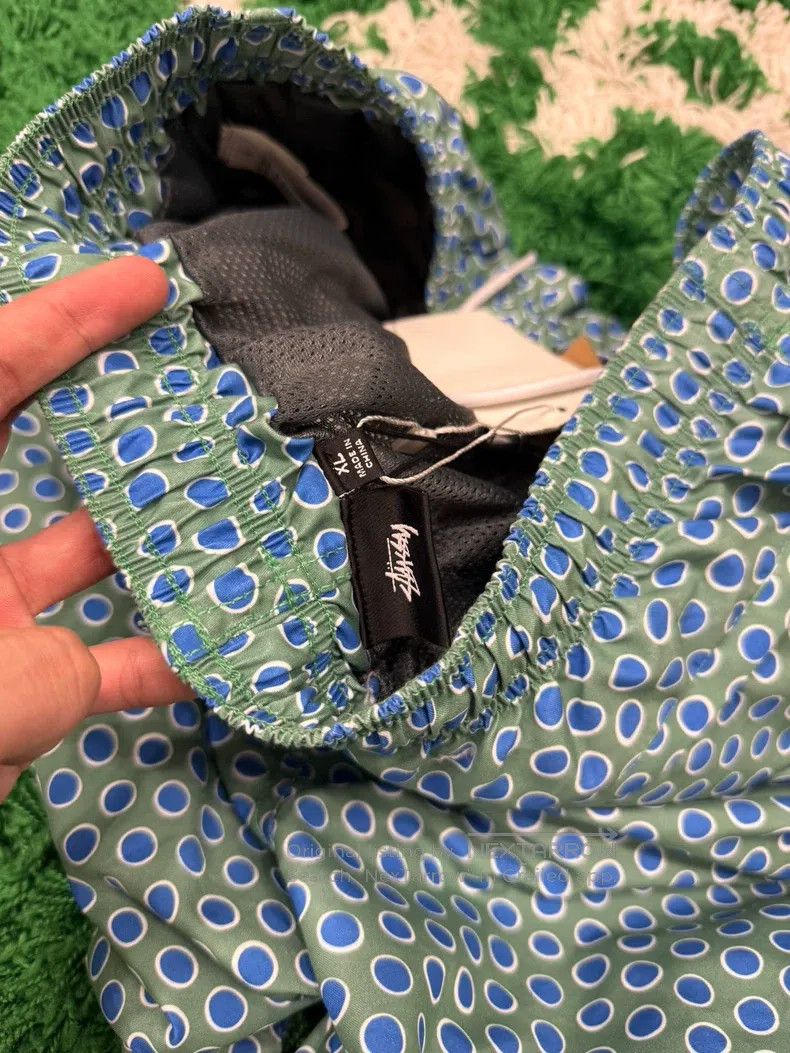 Stussy Stussy size XL Beach Shorts, Size XL Size US 26 / EU 42 - 5 Thumbnail