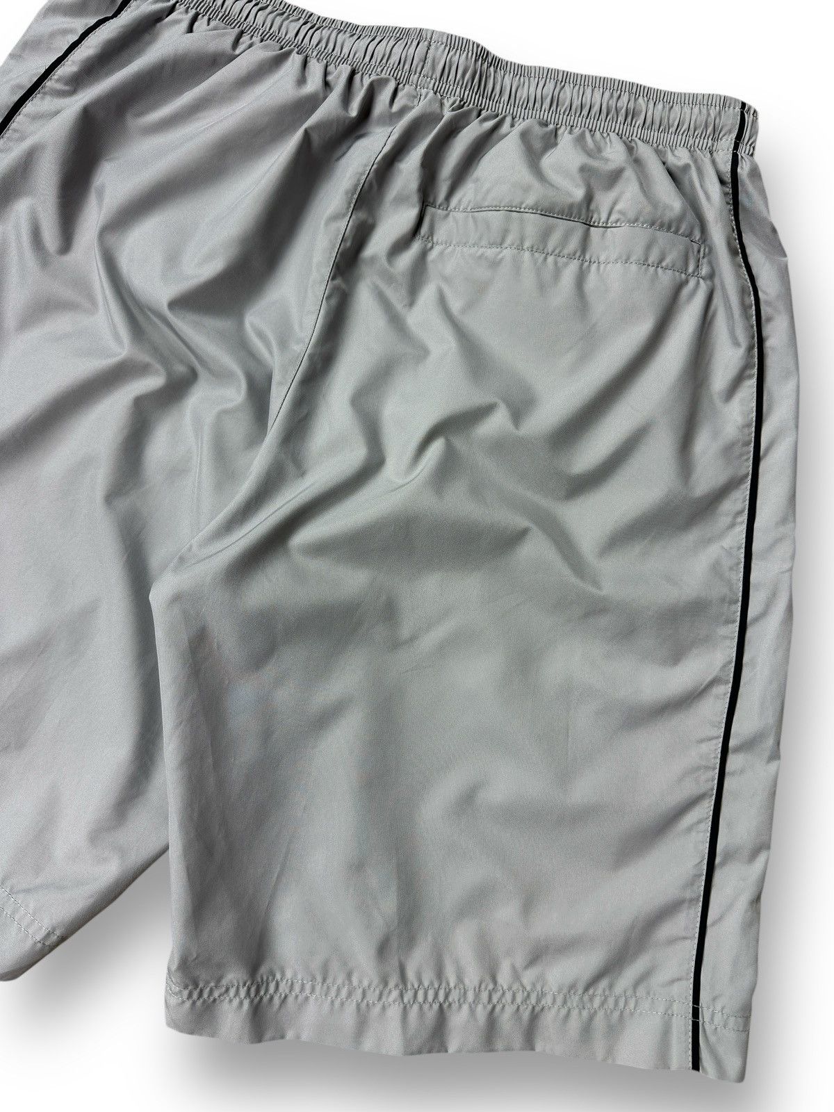 Nike Vintage Y2K Nike Shorts Size US 32 / EU 48 - 13 Thumbnail