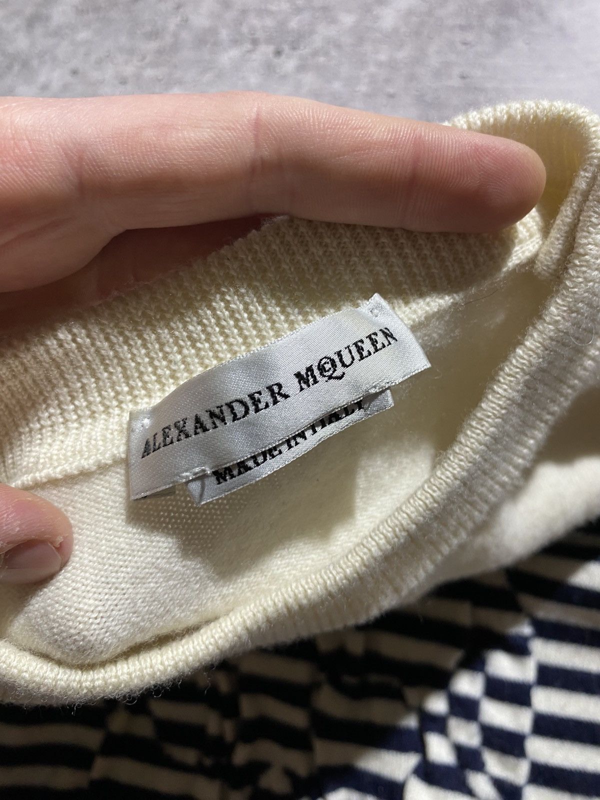 Alexander McQueen 💀Alexander Mqueen rare SKULL sweater Size L / US 10 / IT 46 - 12 Thumbnail