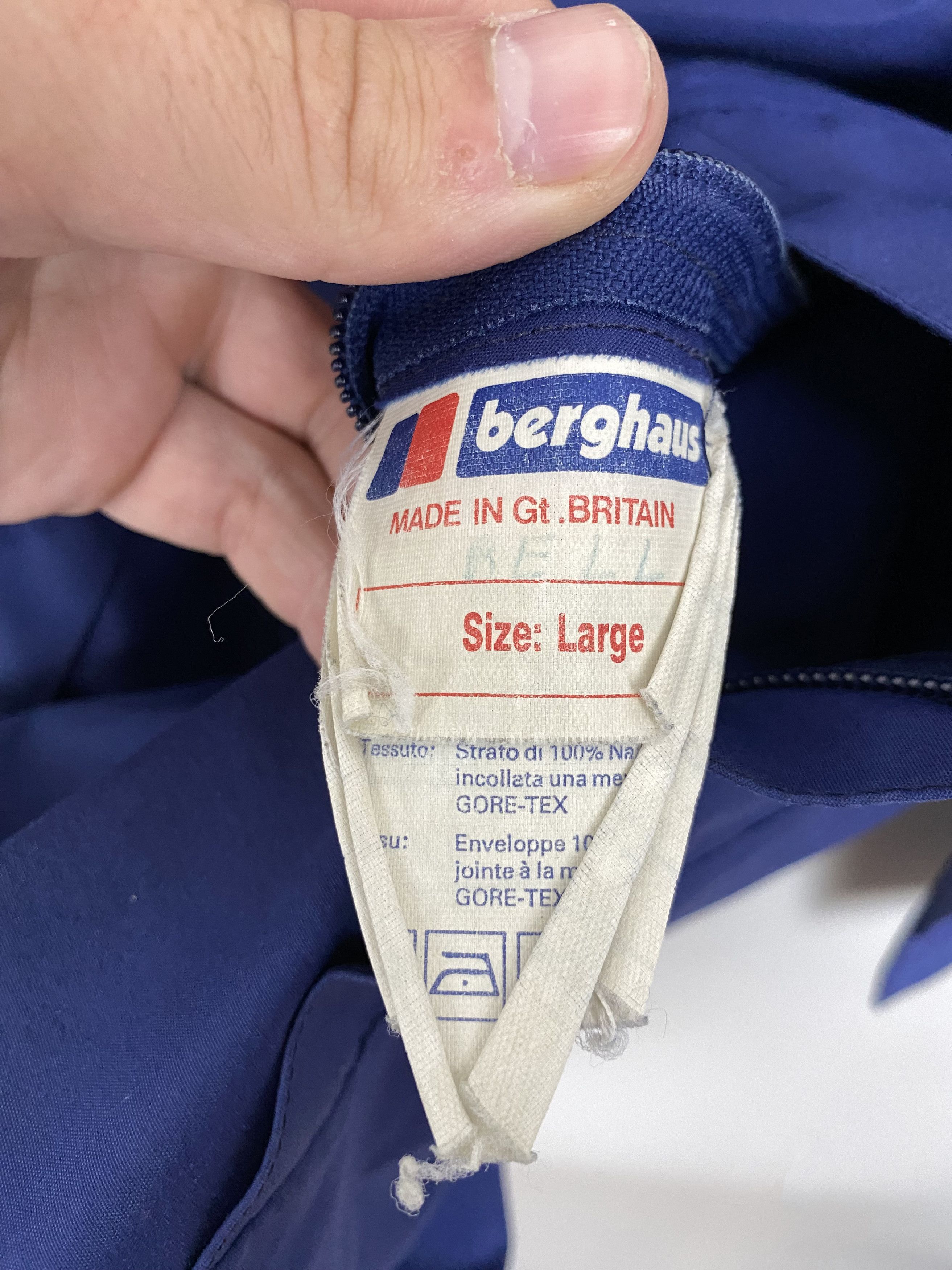 Berghaus Vintage Berghaus Lightning Gore-Tex Jacket Made Gr.Britain Size US L / EU 52-54 / 3 - 9 Thumbnail