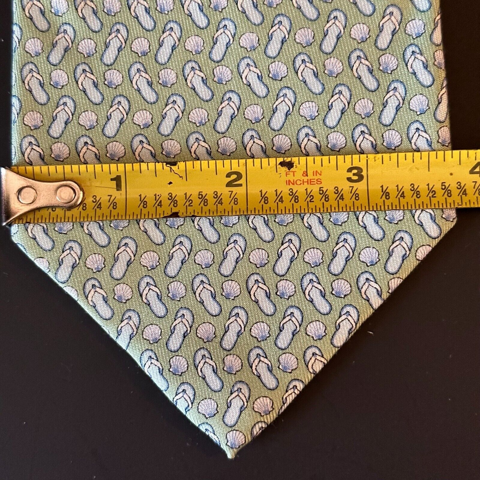 Vineyard Vines Vineyard Vines-Martha’s Vineyard Green Tie-Flip Flops&Shells Size ONE SIZE - 7 Thumbnail