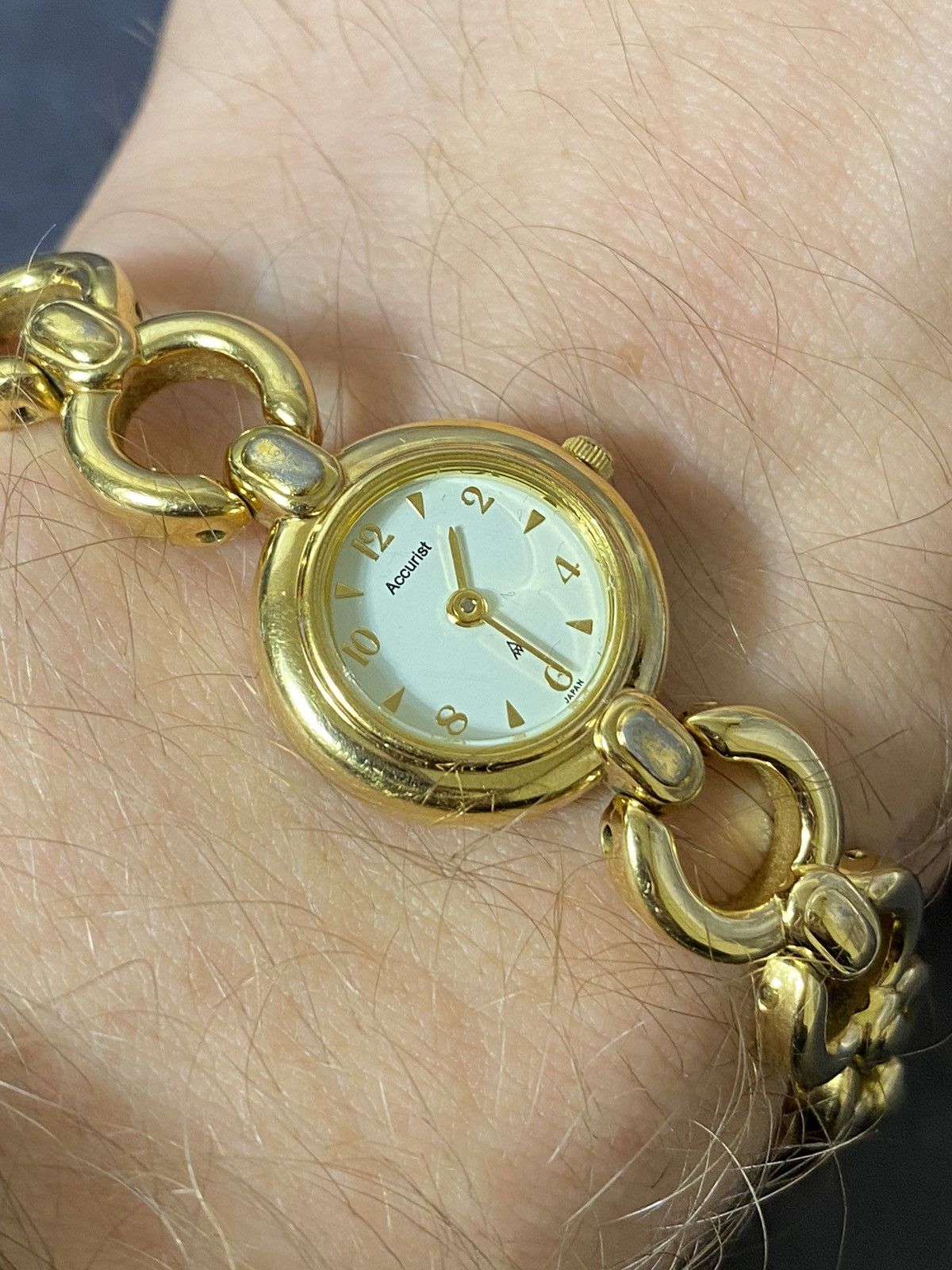 Japanese Brand Accurist 90s Gold Plated Women's Watch Size ONE SIZE - 8 Thumbnail