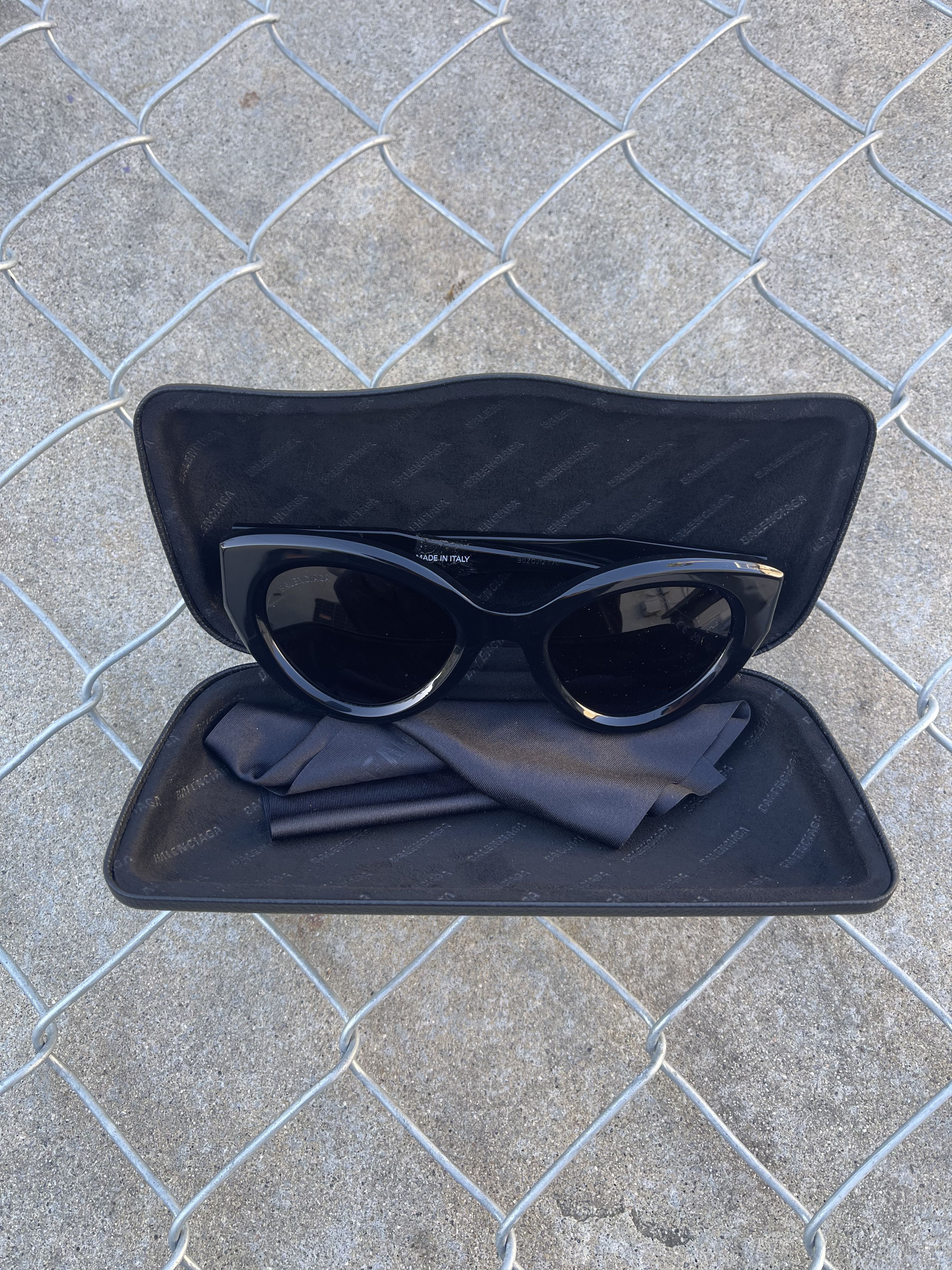 Balenciaga Balenciaga Cat Eye BB0073S Sunglasses Size ONE SIZE - 2 Thumbnail