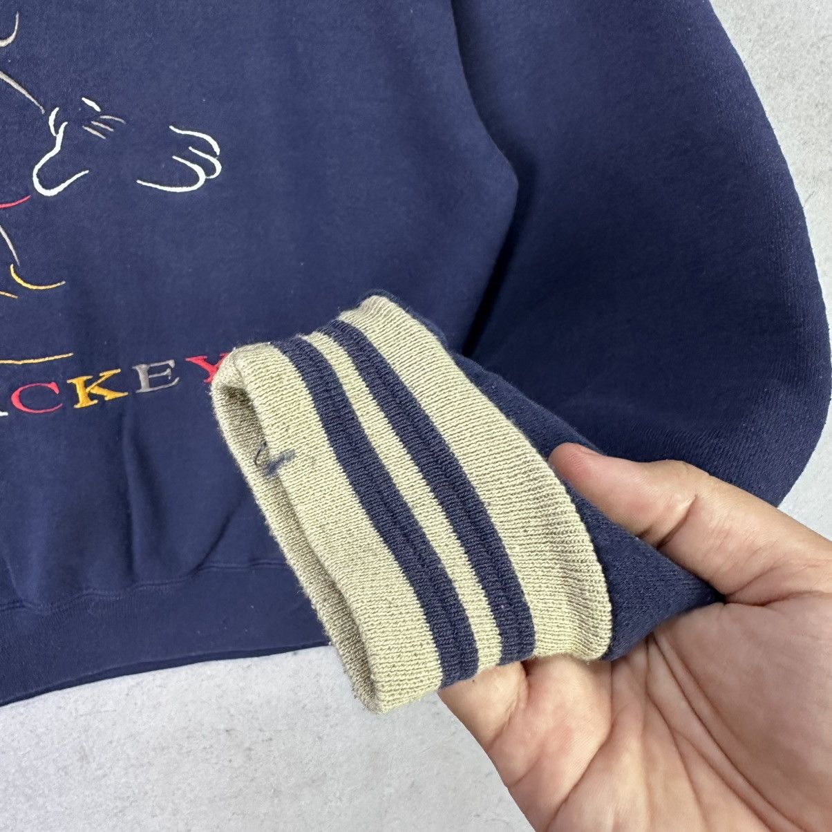 Disney Vintage Mickey Mouse Sweatshirt Made in USA Navy Crewneck Size US M / EU 48-50 / 2 - 4 Thumbnail
