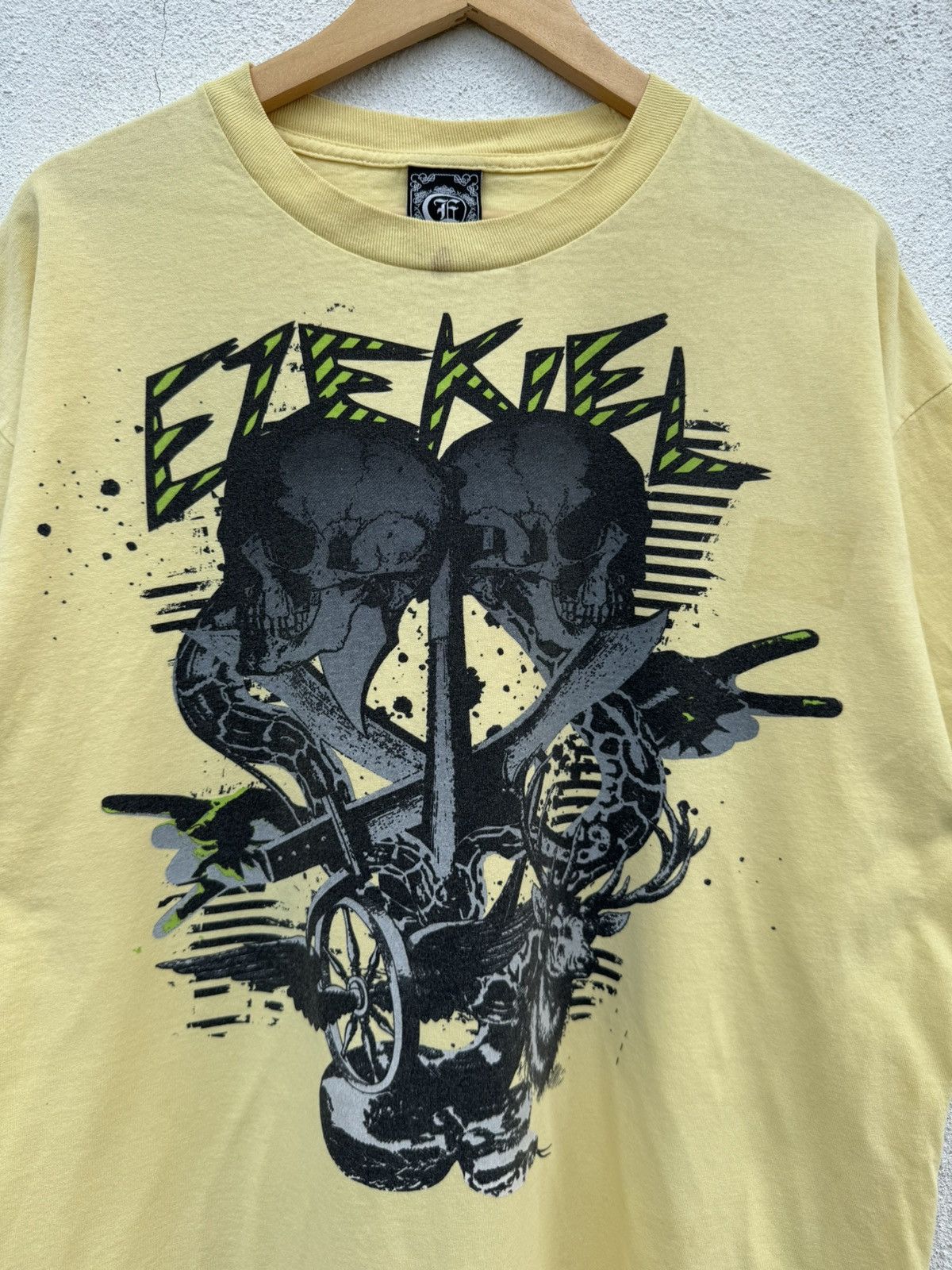 Ezekiel Vintage Ezekiel Tribal Skull Jnco Southpole Styled Size US XL / EU 56 / 4 - 3 Thumbnail