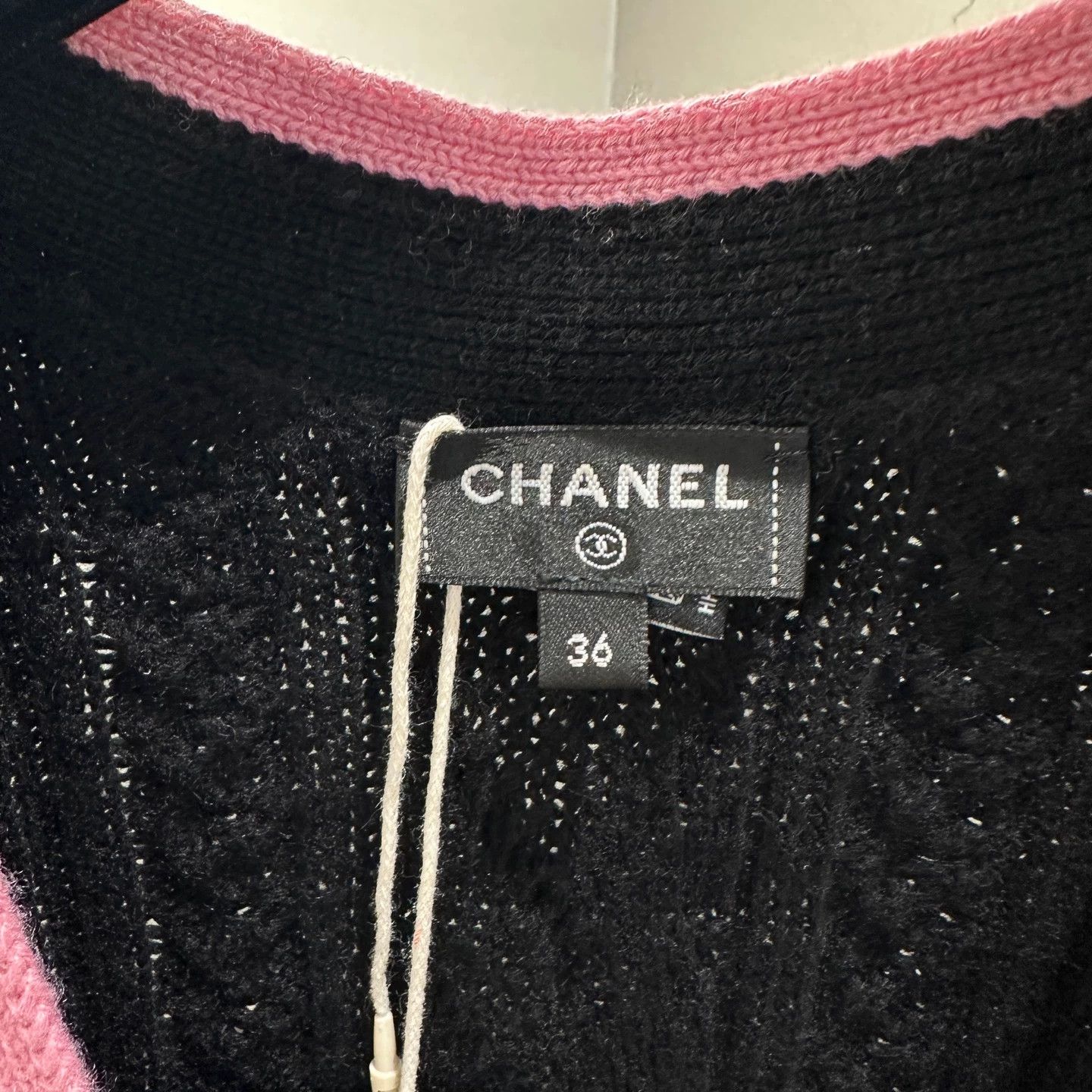 Chanel Chanel Women's Preppy Black & Pink Knit Cardi 36 Size XS / US 0-2 / IT 36-38 - 3 Thumbnail