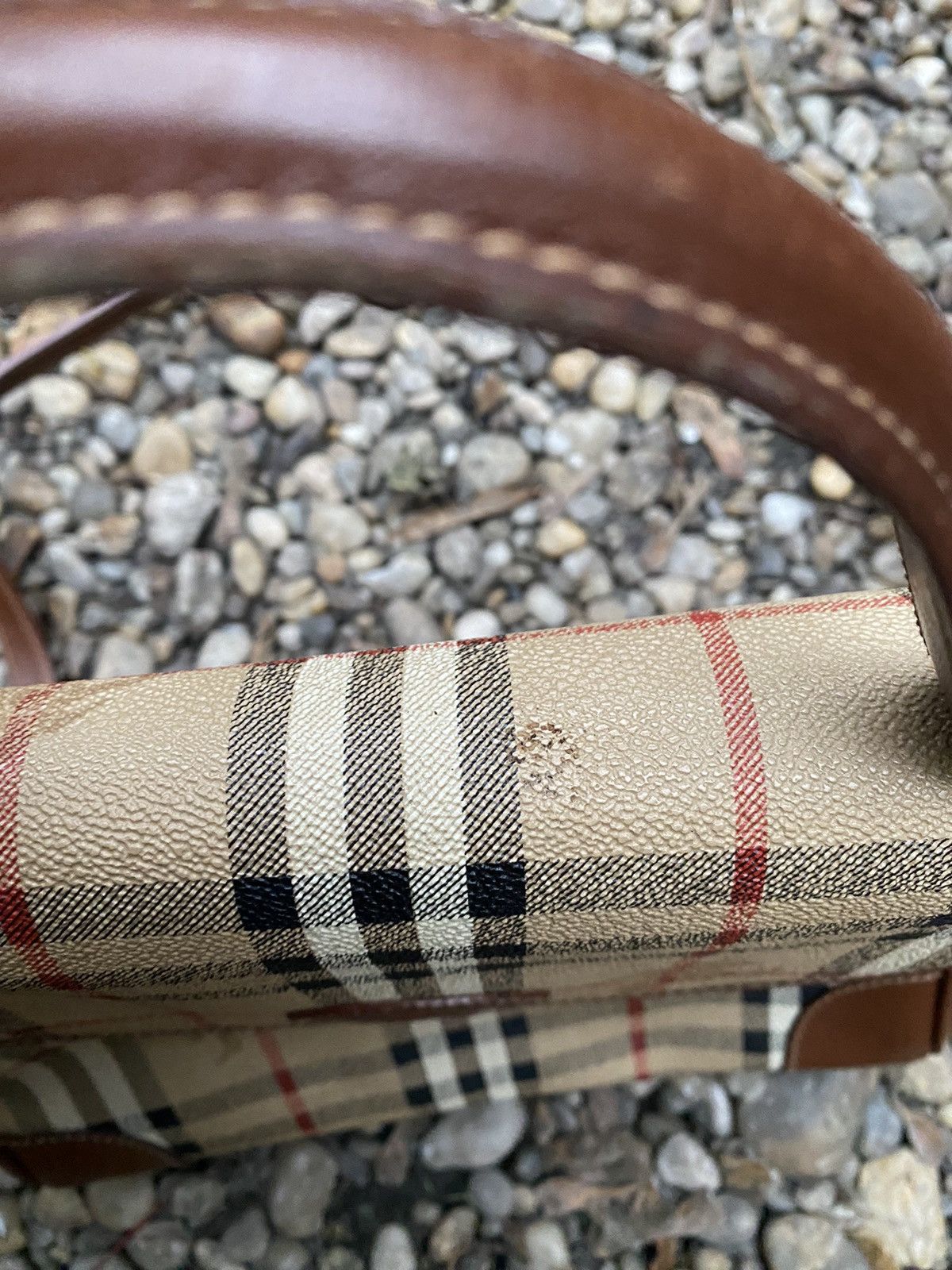 Burberry × Vintage Vintage Burberry’s Nova Check Overprinted Crossbody Bag Size ONE SIZE - 8 Thumbnail