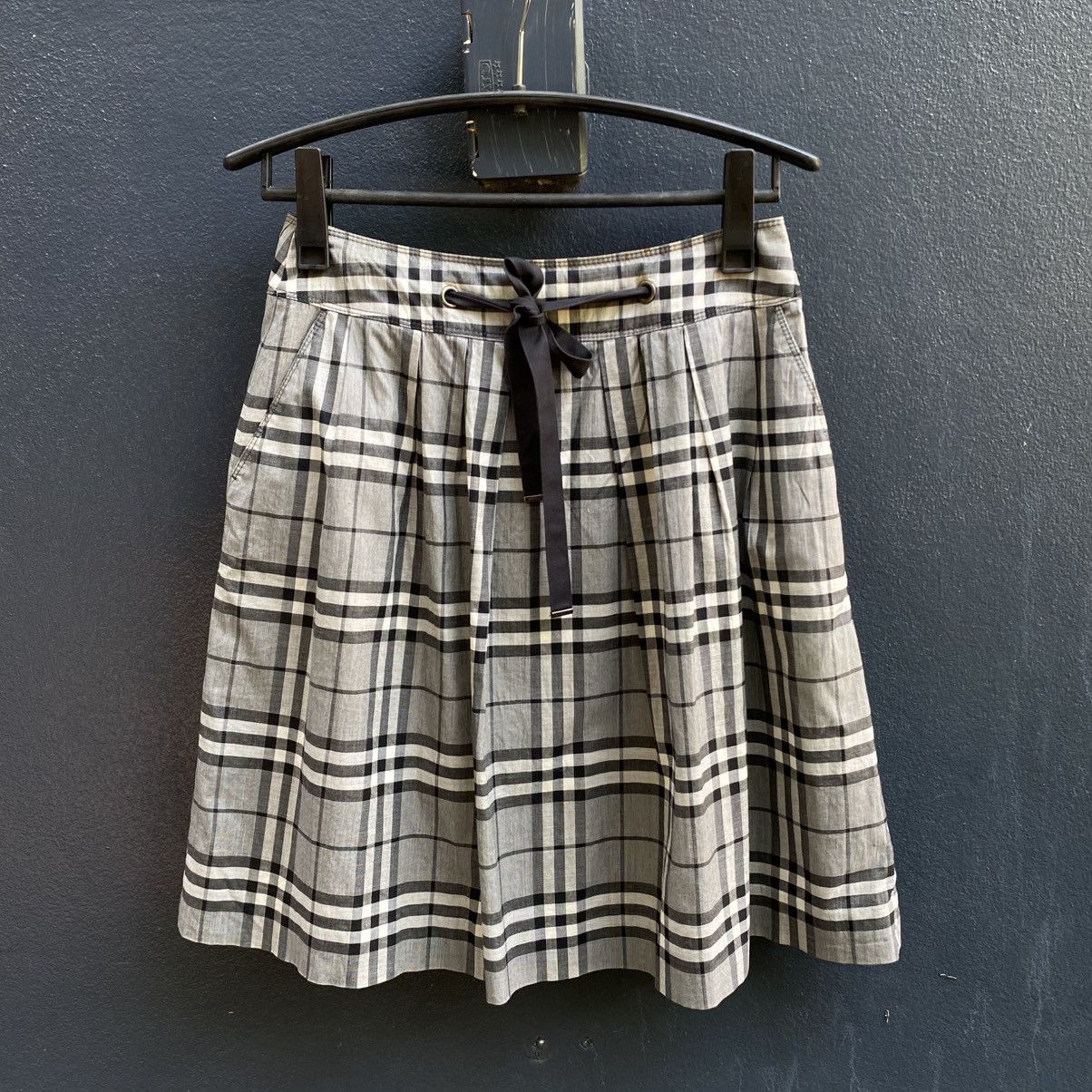 Burberry Burberry Gray Checkered Flared Skirt with Lining Size 26" / US 2 / IT 38 - 15 Thumbnail