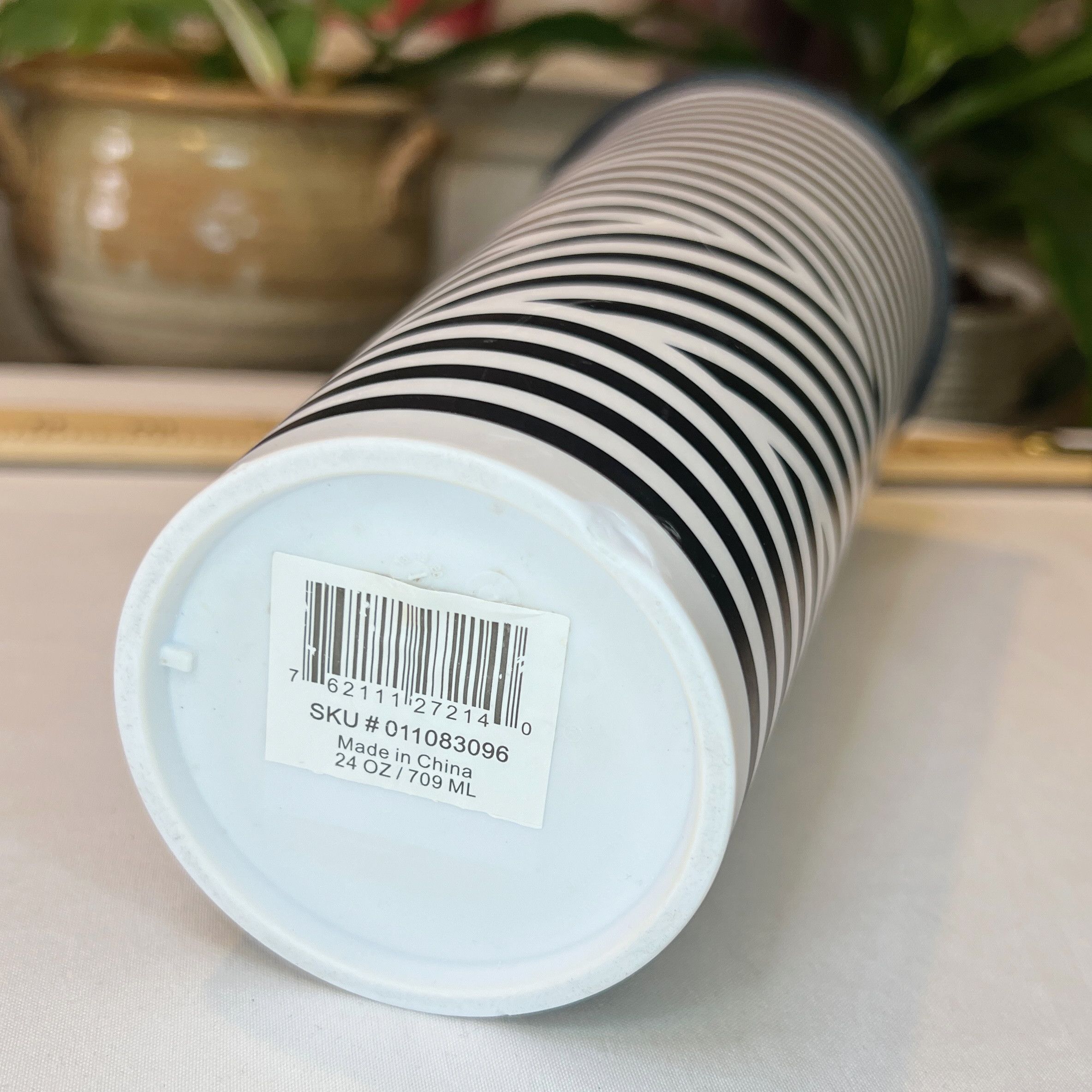 Designer Starbucks Coffee RARE Zebra Print Tumbler w/Lid and Straw Size ONE SIZE - 8 Thumbnail