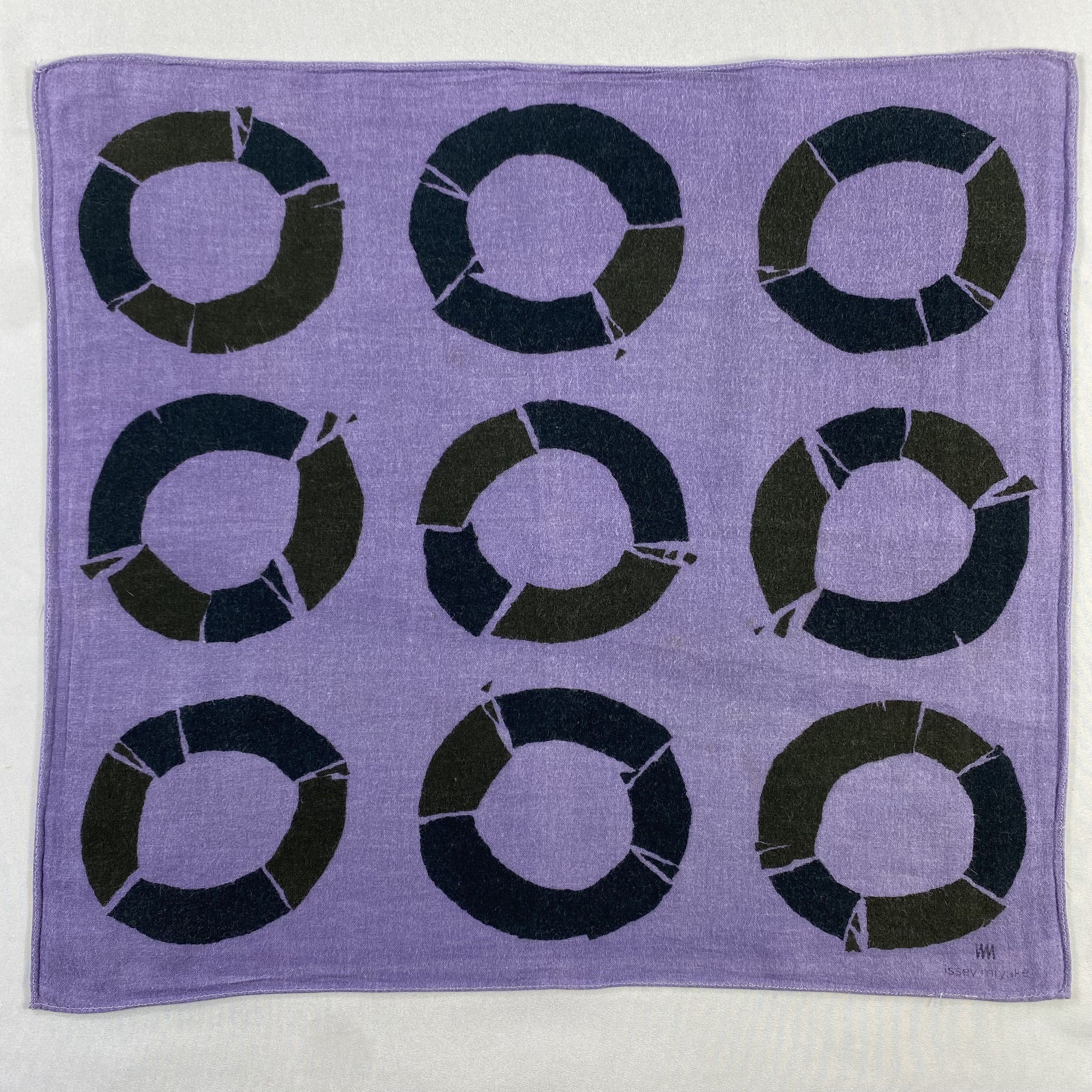 Issey Miyake × Vintage Issey Miyake Bandana/ Handkerchief / Neckerchief-P776 Size ONE SIZE - 1 Thumbnail