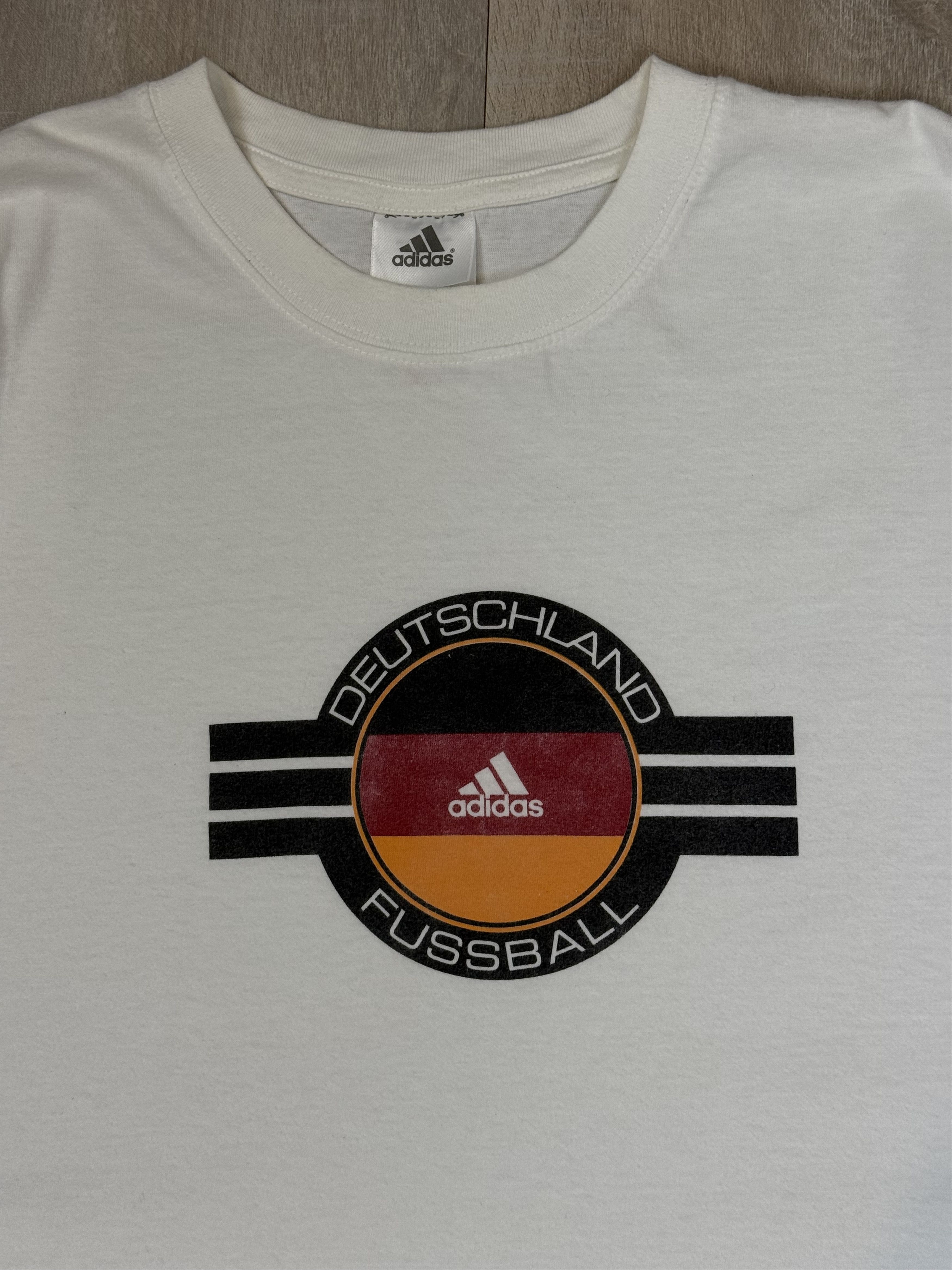 Adidas Vintage Adidas Deutschland Germany Football Soccer T-shirt Size US XL / EU 56 / 4 - 4 Thumbnail
