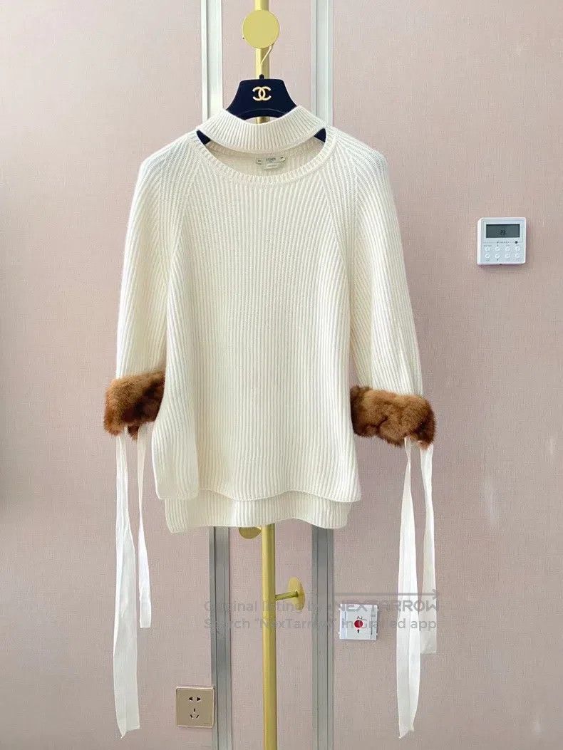 Fendi Fendi Cashmere and Mink Fur Knit Sweater Size XS / US 0-2 / IT 36-38 - 1 Thumbnail