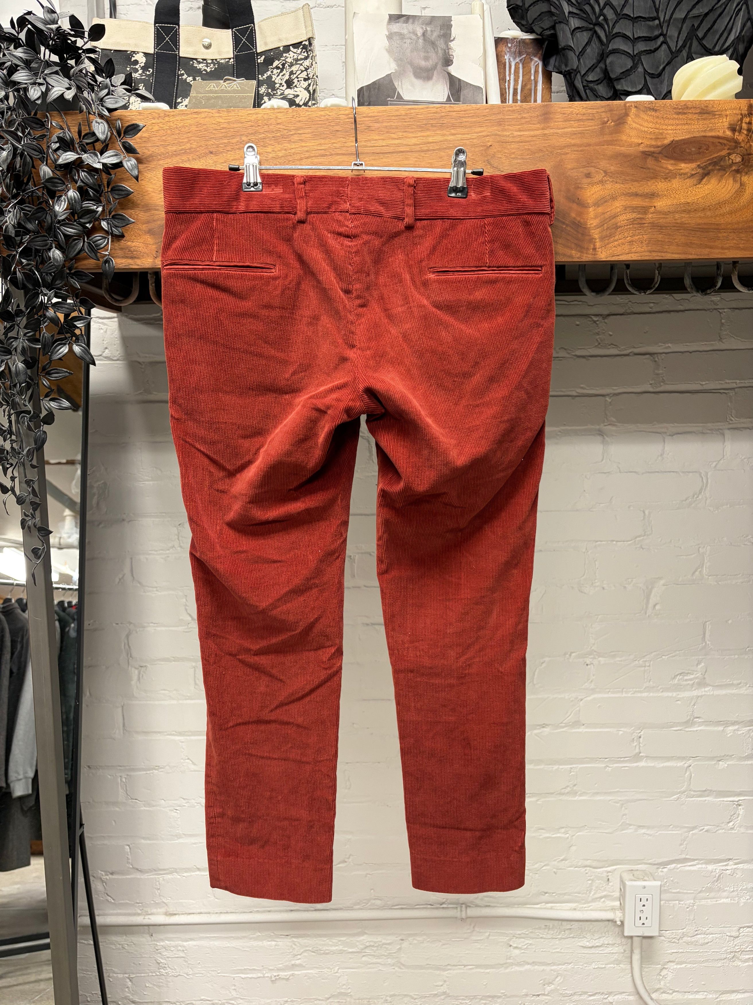 Gucci 2000s Gucci Red Corduroy Slim Cut Trousers Size US 35 - 4 Thumbnail