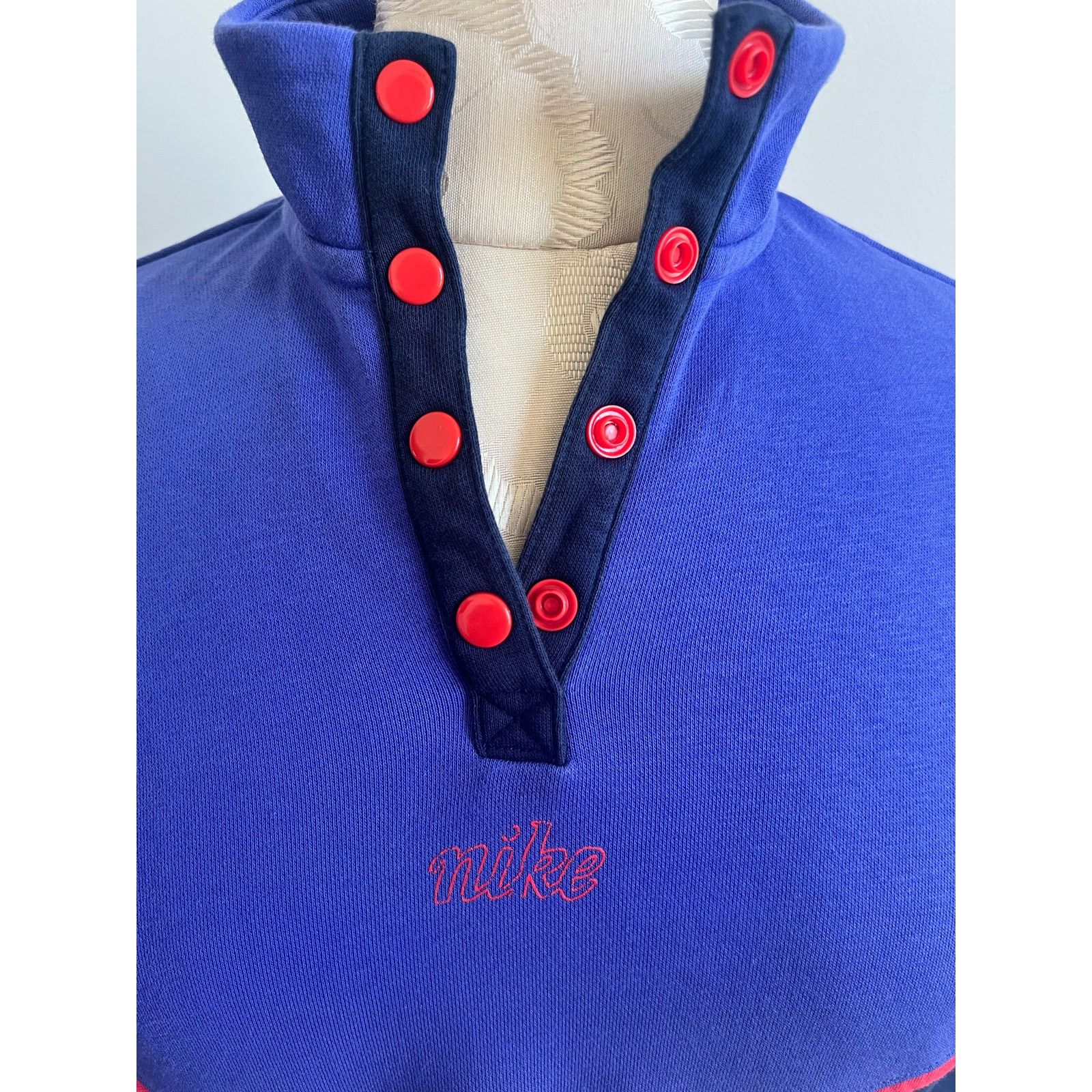 Nike Nike Cropped Pullover Long Sleeve Sweatshirt Medium Size M / US 6-8 / IT 42-44 - 3 Thumbnail