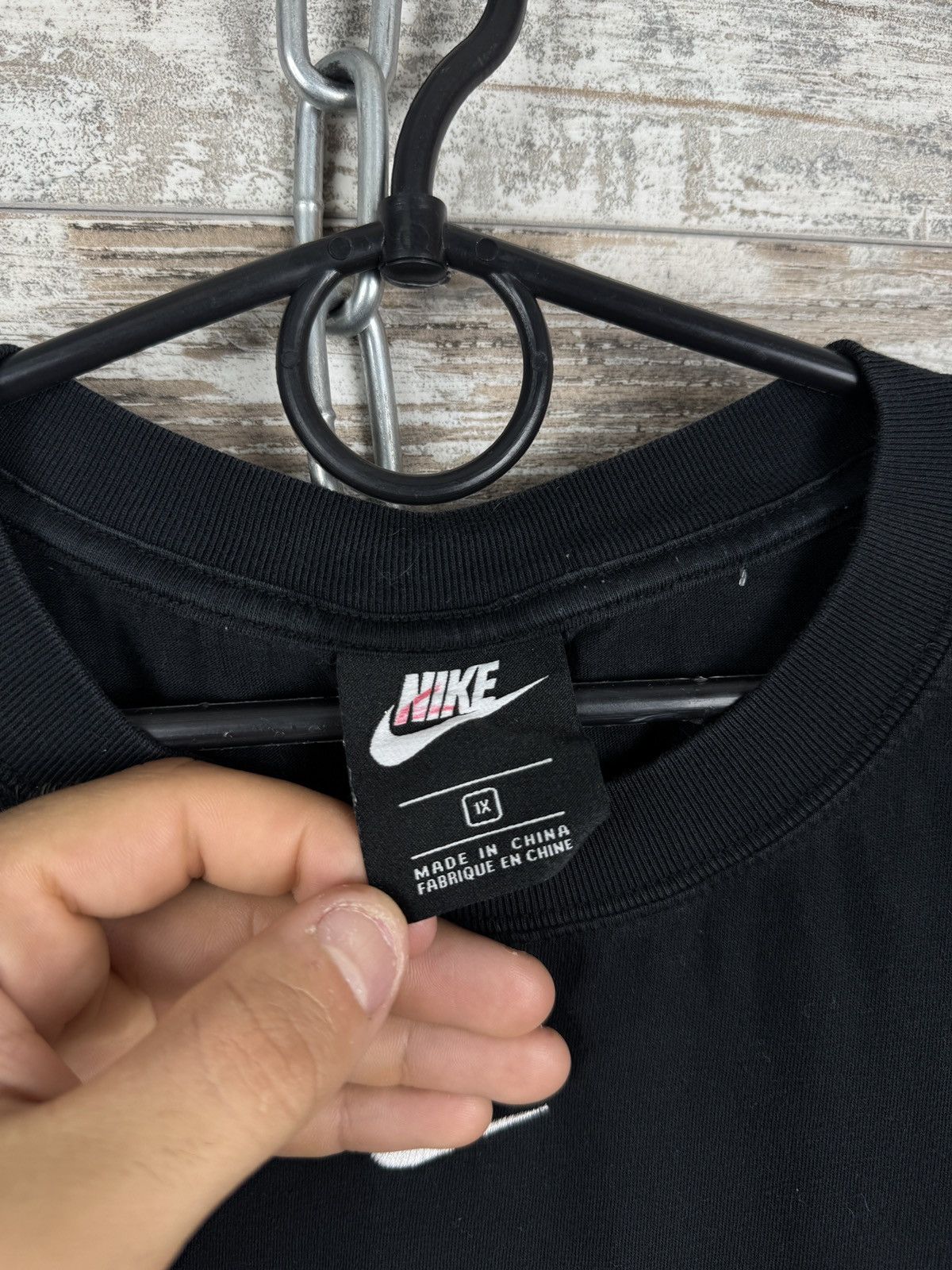 Nike × Vintage Mens Nike swoosh black T-shirt center logo y2k tee Japanese Size US XL / EU 56 / 4 - 7 Thumbnail