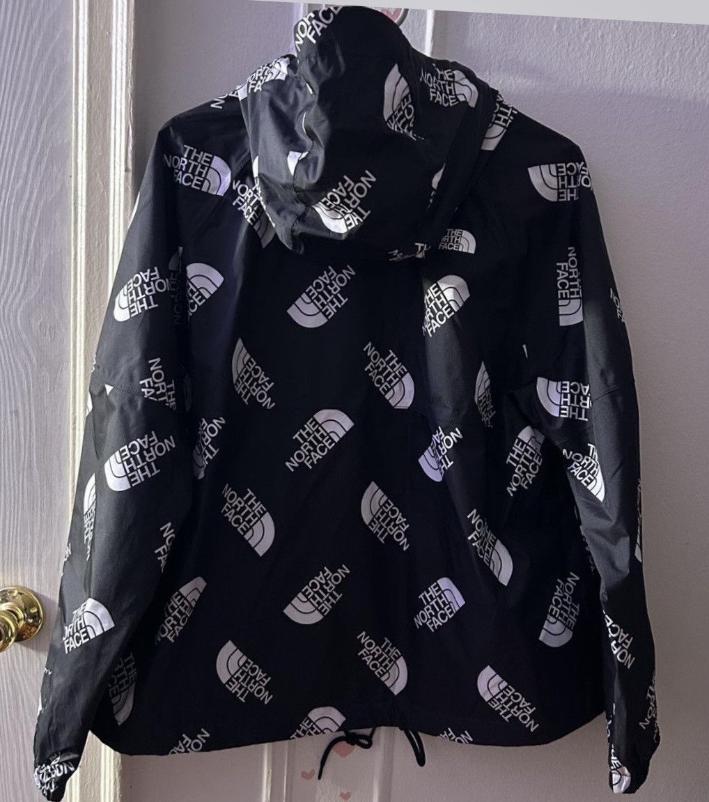 The North Face The North Face Logo All Over Rain Jacket Size XL / US 12-14 / IT 48-50 - 3 Thumbnail