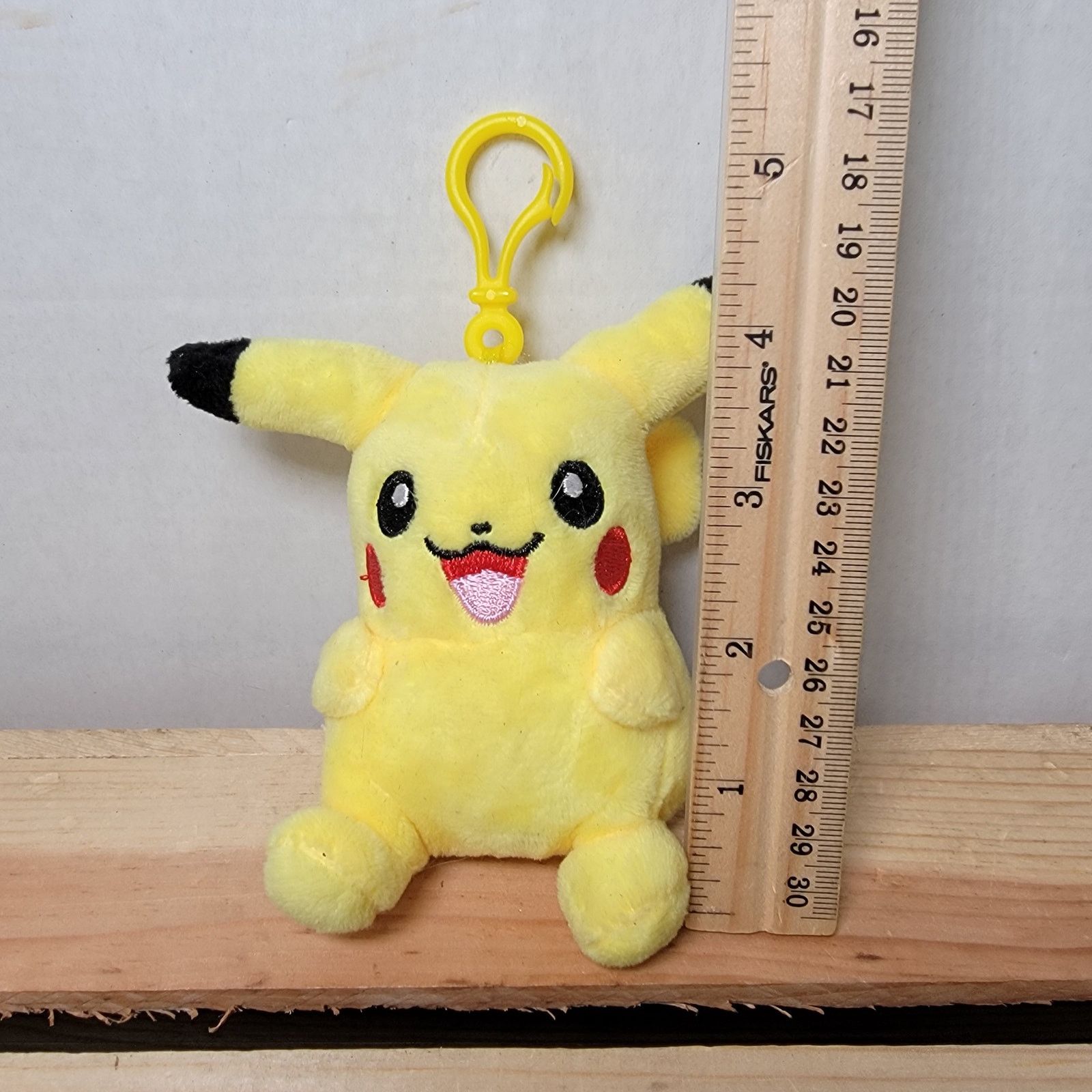 Pokemon Pokemon Pikachu Plush Clip Size ONE SIZE - 5 Thumbnail