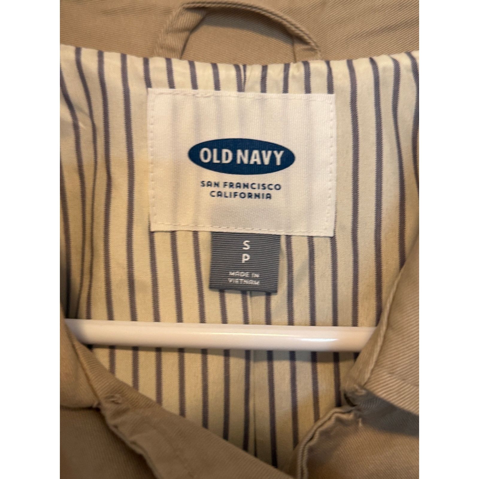 Old Navy Old Navy Tan Long Sleeve Button Water-Resistant Trench Coat Size S / US 4 / IT 40 - 12 Thumbnail