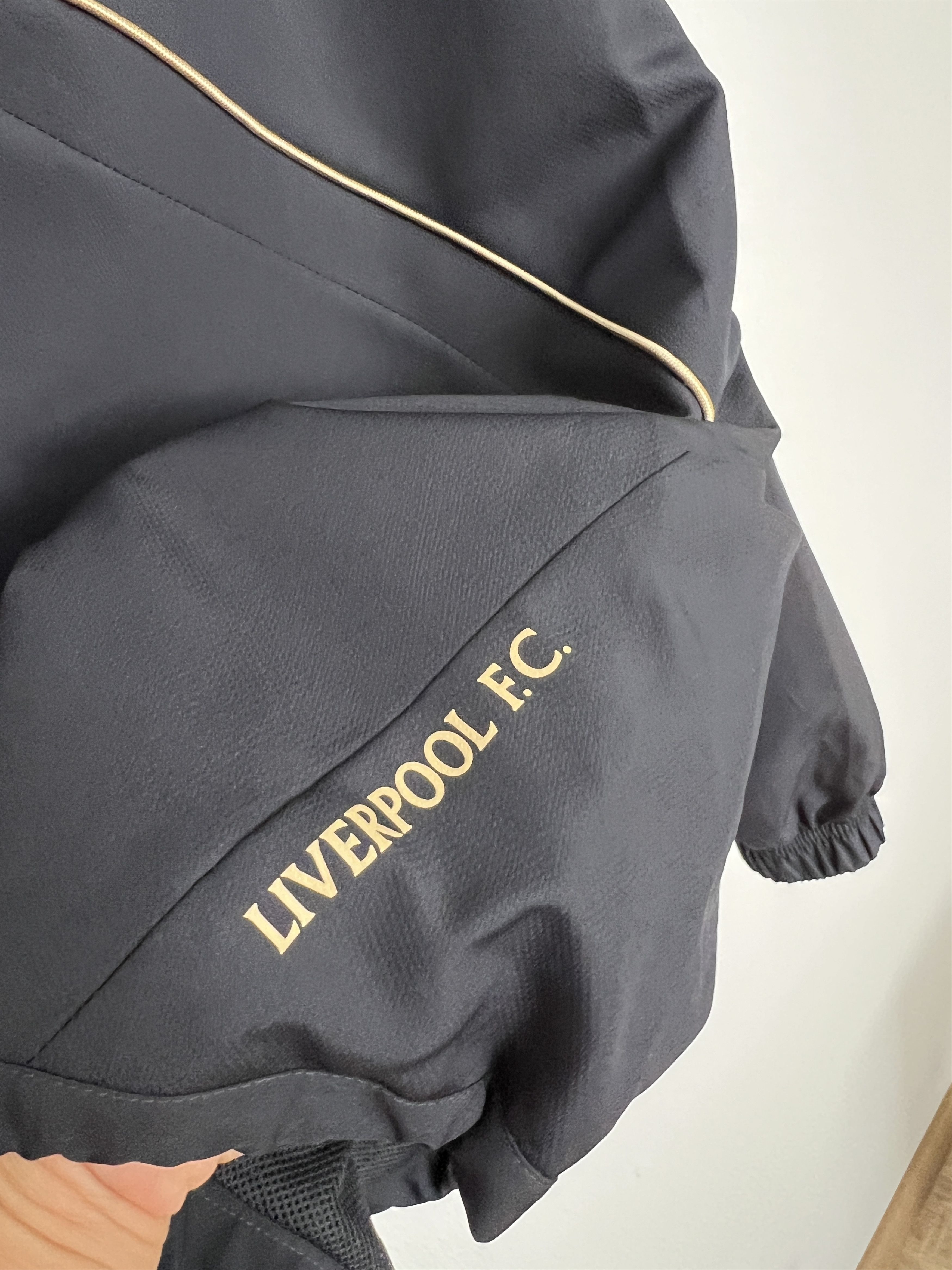 Adidas Vintage Adidas Liverpool Football Train Jacket Track Top Size US S / EU 44-46 / 1 - 4 Thumbnail