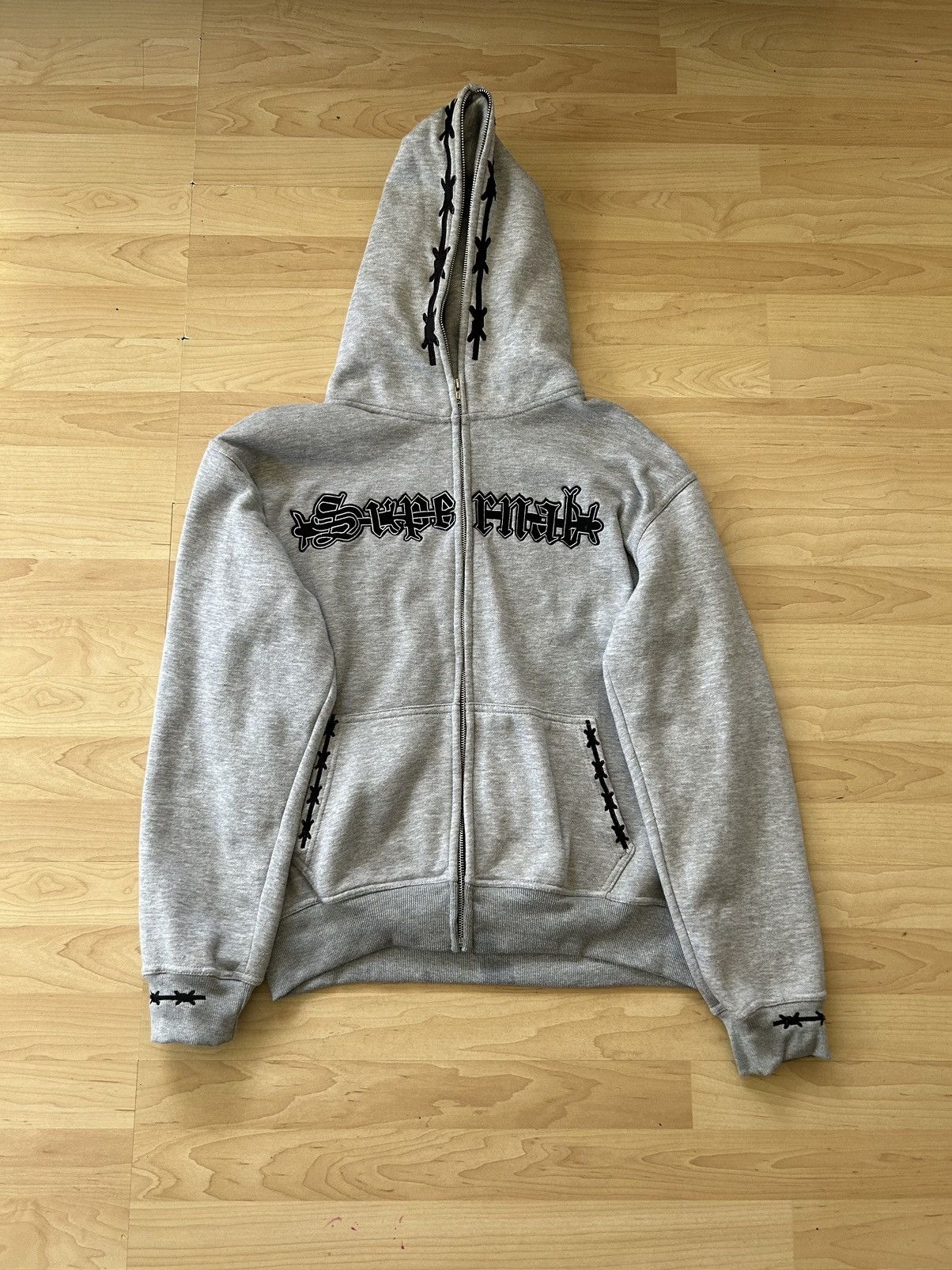 Other Supernal Gray Embroidered Barbed Wire Full Zip Hoodie Size US L / EU 52-54 / 3 - 1 Thumbnail