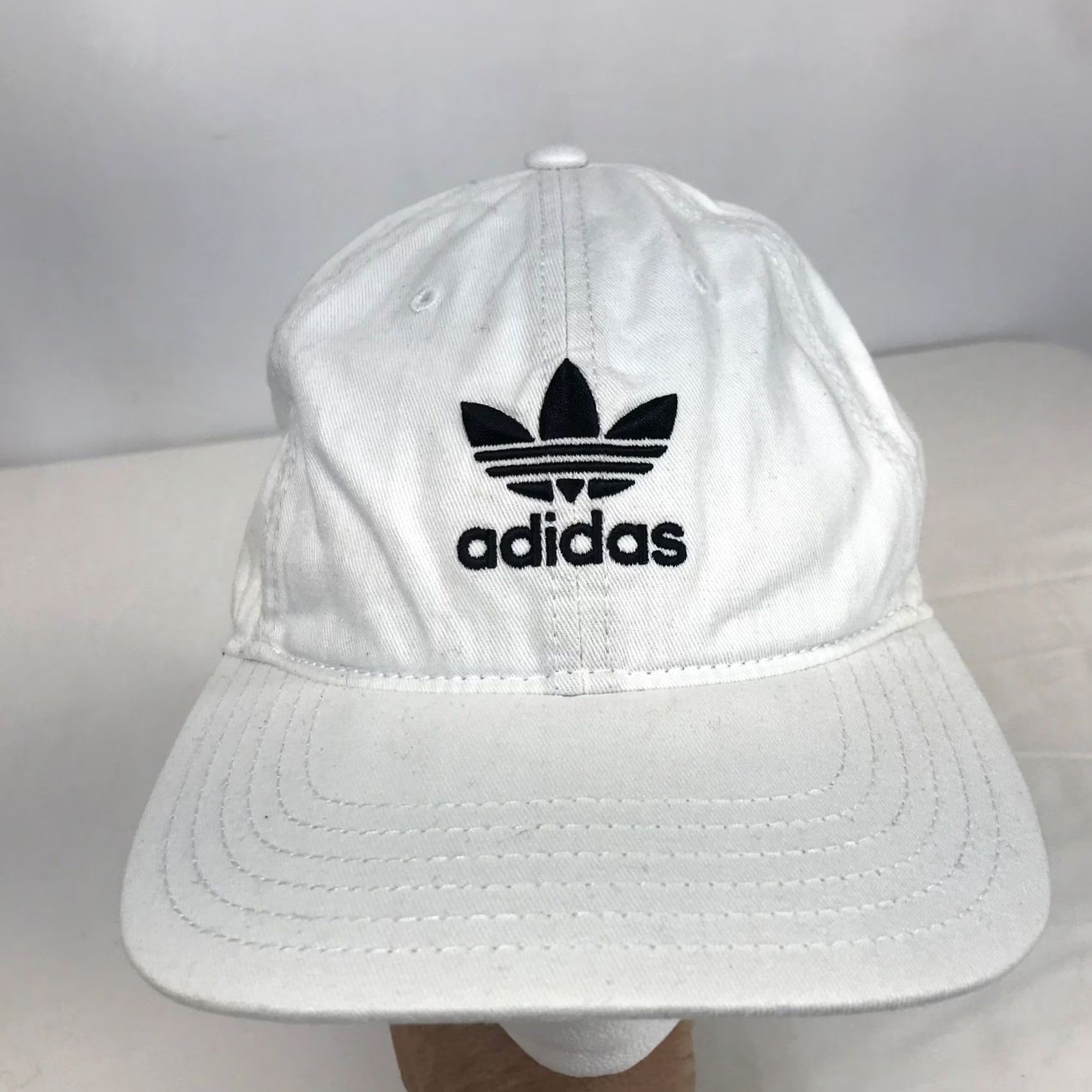Adidas Adidas Originals Baseball Cap White Adjustable Cotton Trefoil Logo Unisex Adults Hat Size ONE SIZE - 2 Thumbnail