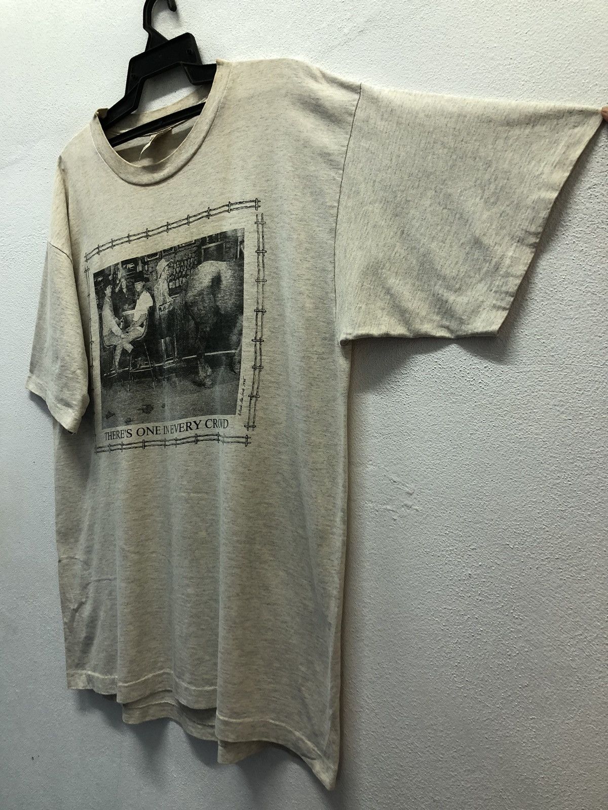Vintage Vintage Alore There's One In Every Crowd Made In Usa T-Shirt Size US XL / EU 56 / 4 - 5 Thumbnail