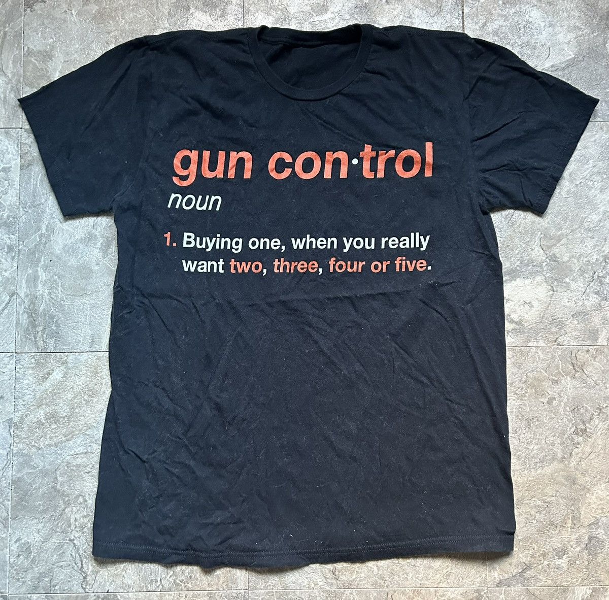 Vintage GUN CONTROL TEE Size US L / EU 52-54 / 3 - 1 Thumbnail