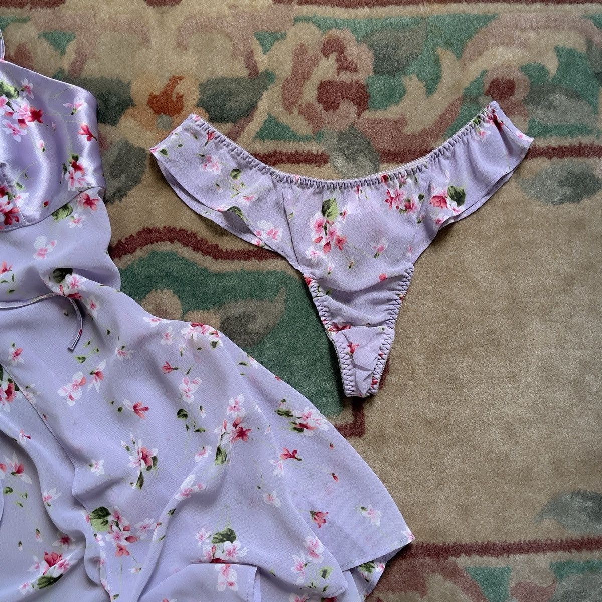 Victoria's Secret Vintage 1990s Lilac Satin & Floral Chiffon Babydoll Set (M) Size M / US 6-8 / IT 42-44 - 4 Thumbnail