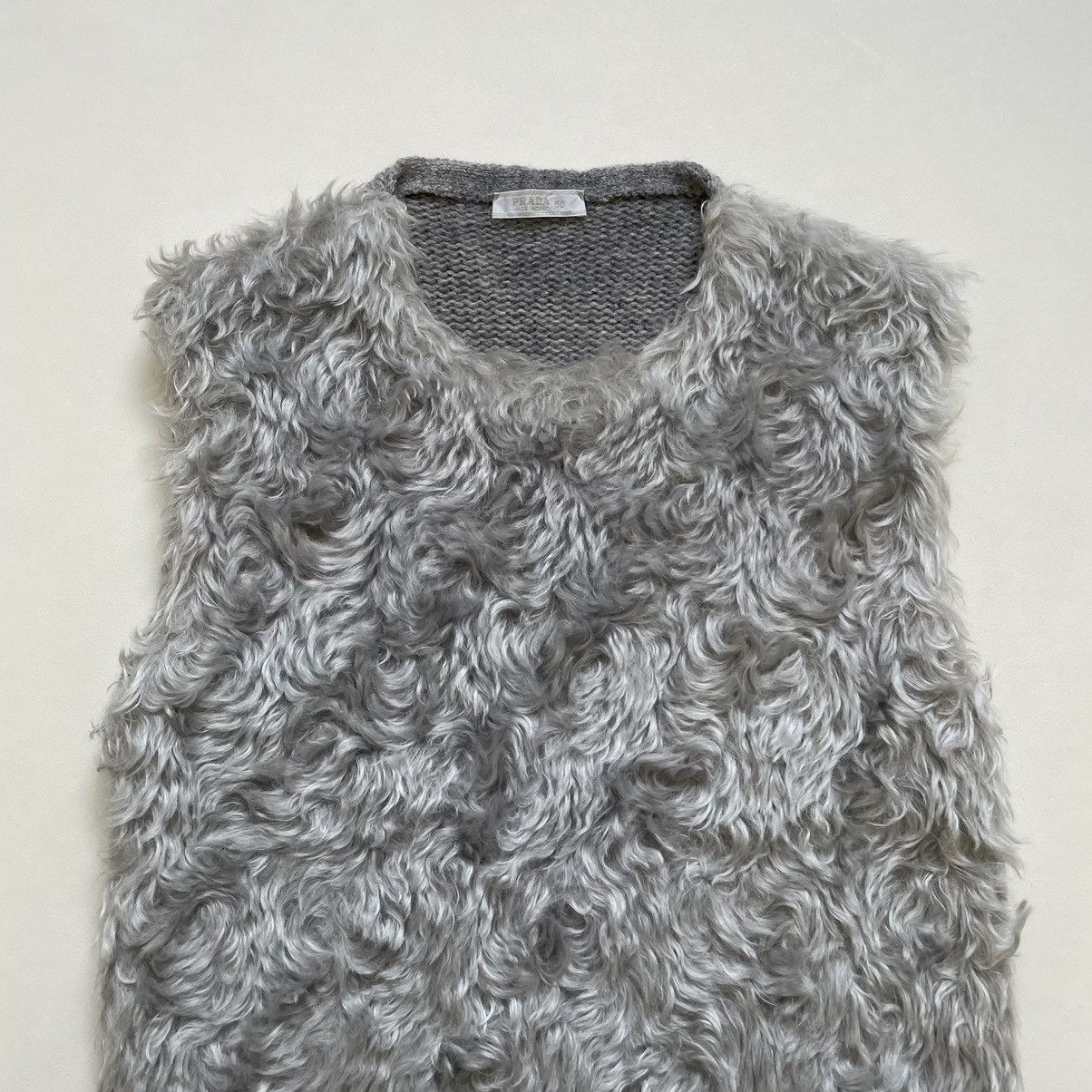 Prada A/W 07 Mohair Front Sweater Vest Size US M / EU 48-50 / 2 - 4 Thumbnail