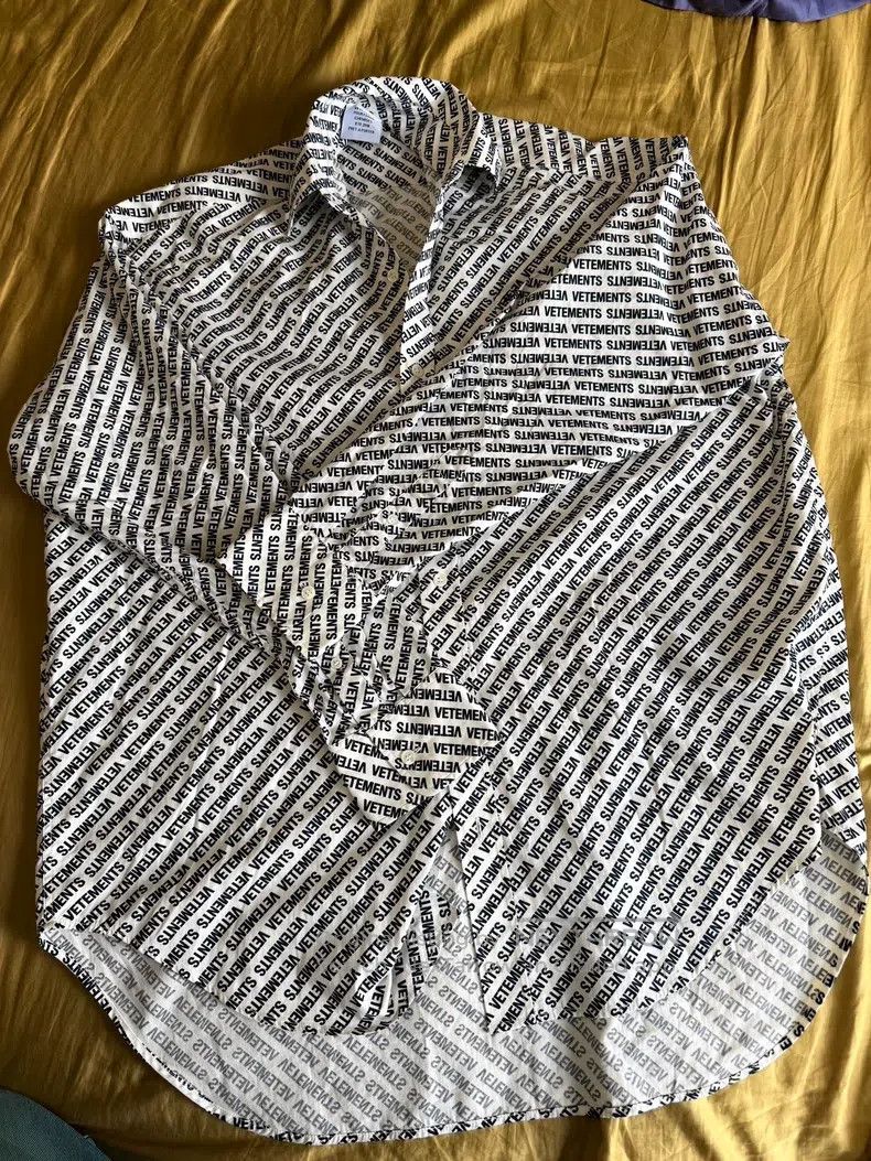 Vetements Vetements Logo Filled Shirt Size US S / EU 44-46 / 1 - 1 Thumbnail