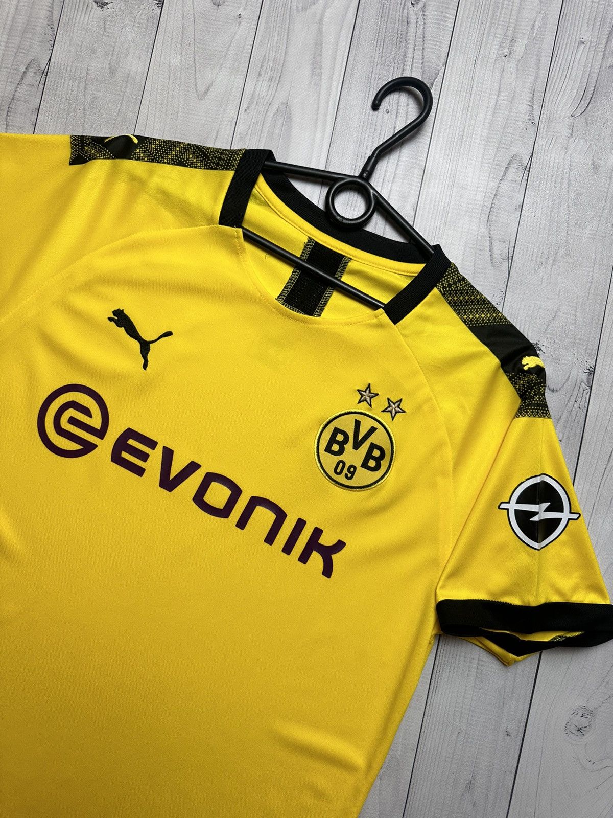 Vintage Vintage puma Borussia Dortmund soccer jersey size M Size US M / EU 48-50 / 2 - 3 Thumbnail