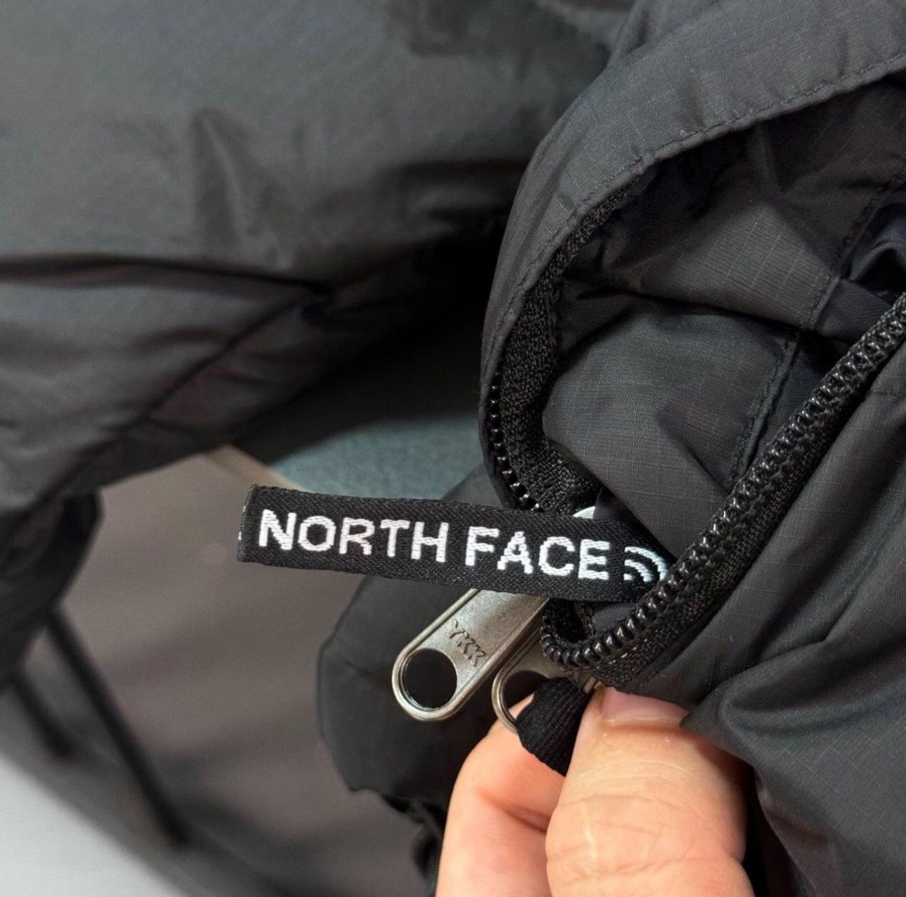 The North Face The North Face Retro Nuptse 700 Brand New Size US XS / EU 42 / 0 - 4 Thumbnail