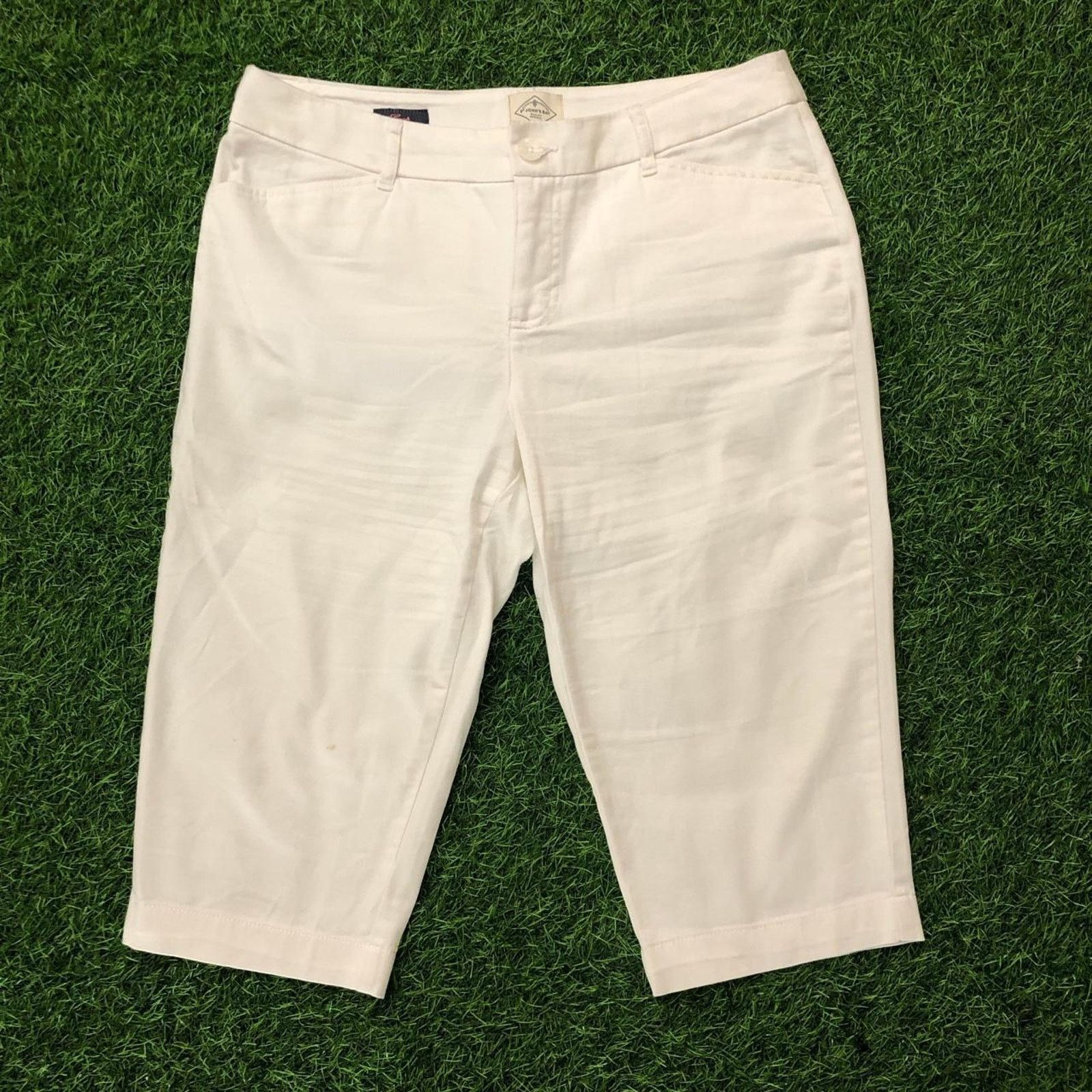 St. Johns Bay Women's White St. Johns Bay Cropped Capri Pants Size 34" / US 12 / IT 48 - 1 Thumbnail