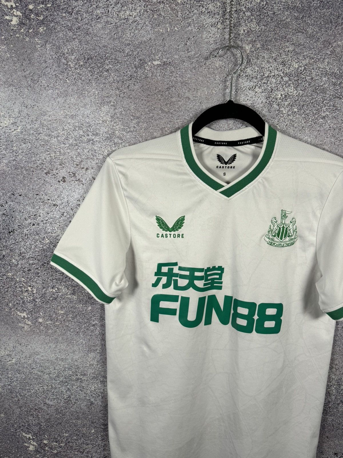 Castore × Vintage Vintage Newcastle United 2022/23 Third Castore Jersey Small Size US S / EU 44-46 / 1 - 3 Thumbnail