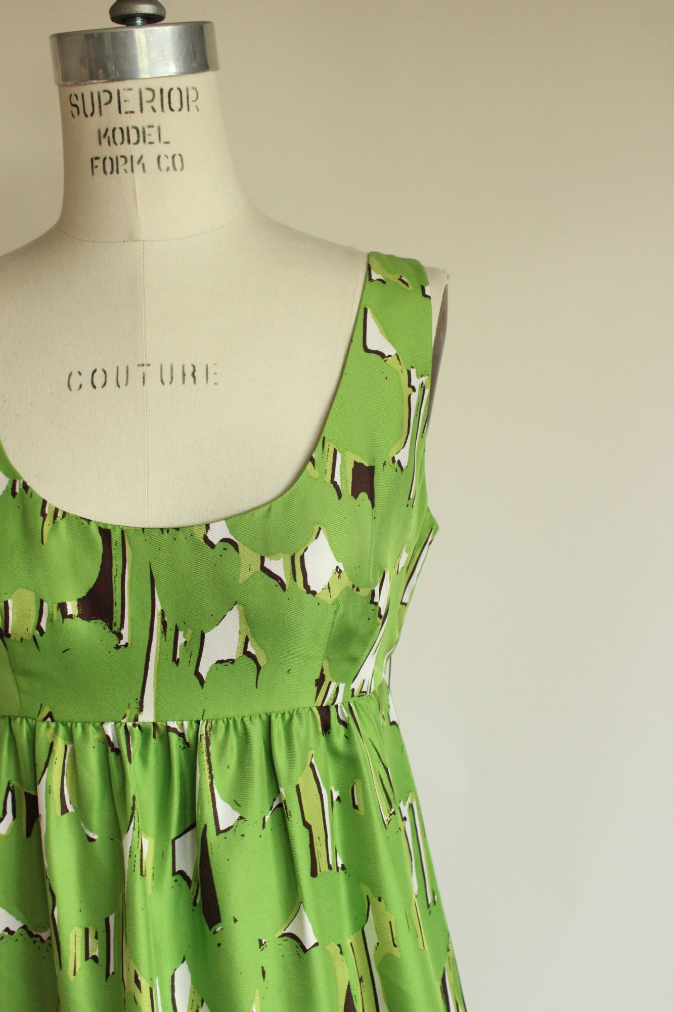 Michael Kors Michael Kors Mini Dress, Silk Empire Waist, Size 6P, Green B Size M / US 6-8 / IT 42-44 - 4 Thumbnail