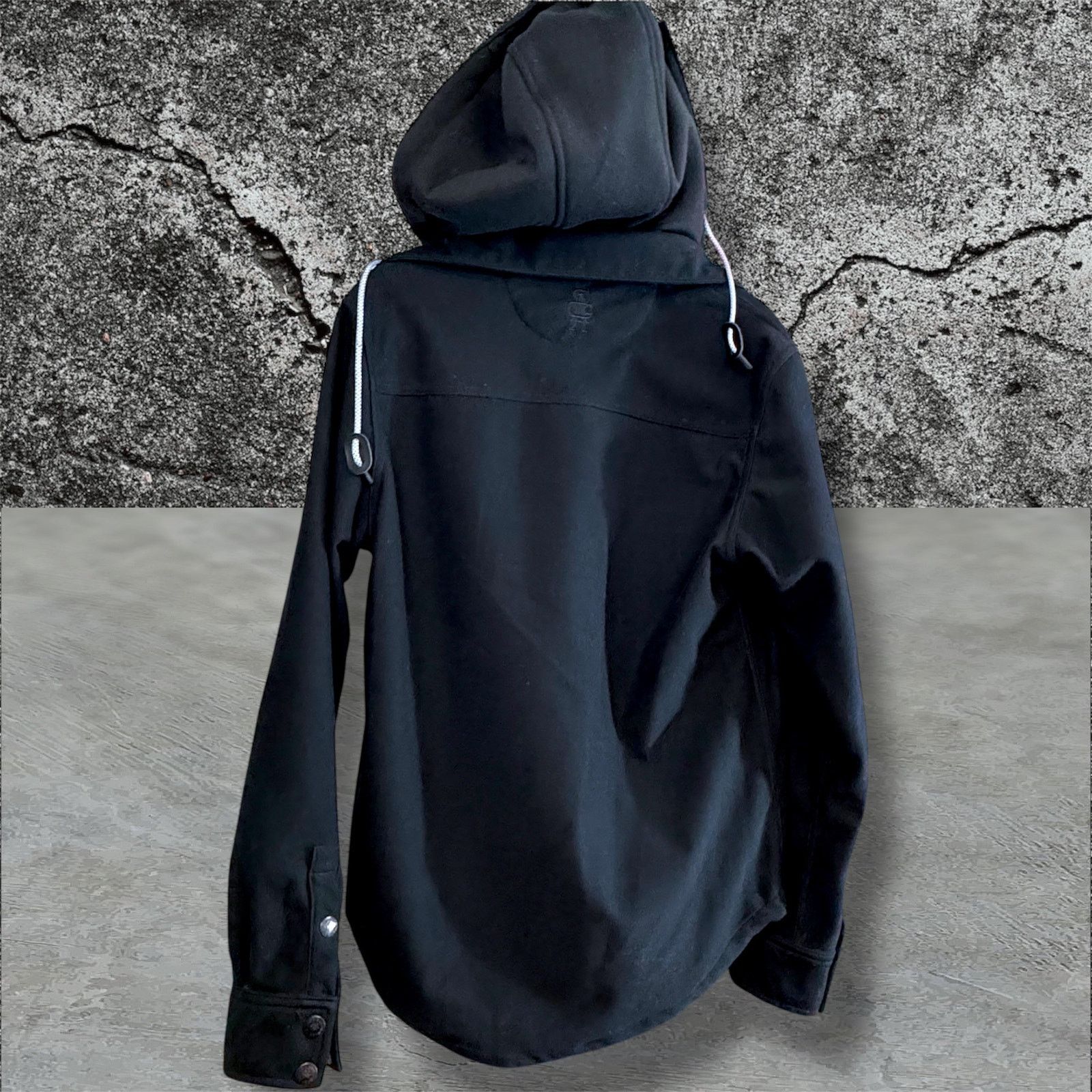 Saga Outerwear Saga Outerwear Black Zip-up Jacket size Small •Pre-Loved• Size US S / EU 44-46 / 1 - 2 Thumbnail