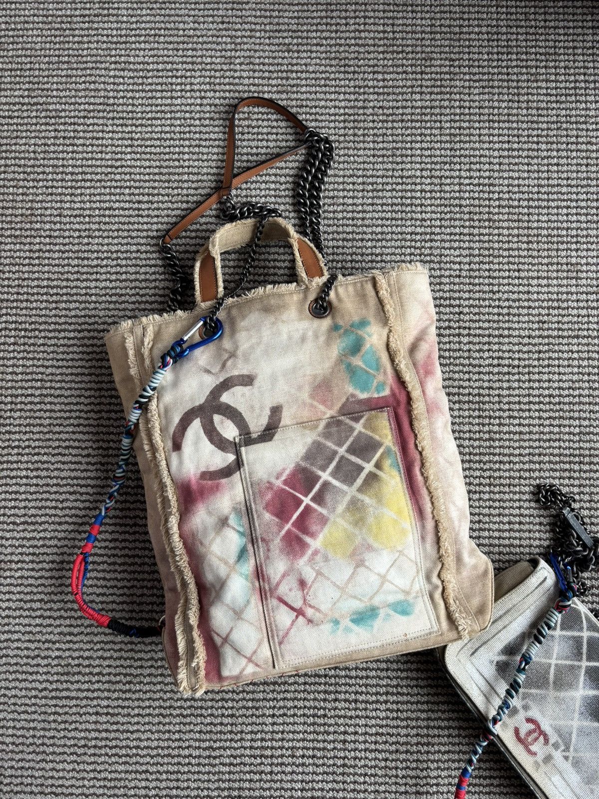 Chanel 2014 Chanel Beige Graffiti Art School Tote Bag Size ONE SIZE - 1 Thumbnail