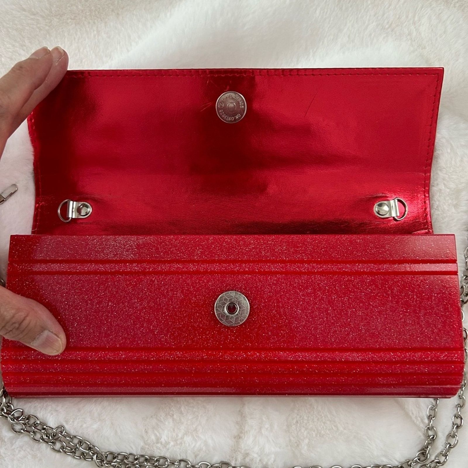 Designer Red sparkly acrylic Women’s clutch purse Size ONE SIZE - 3 Thumbnail