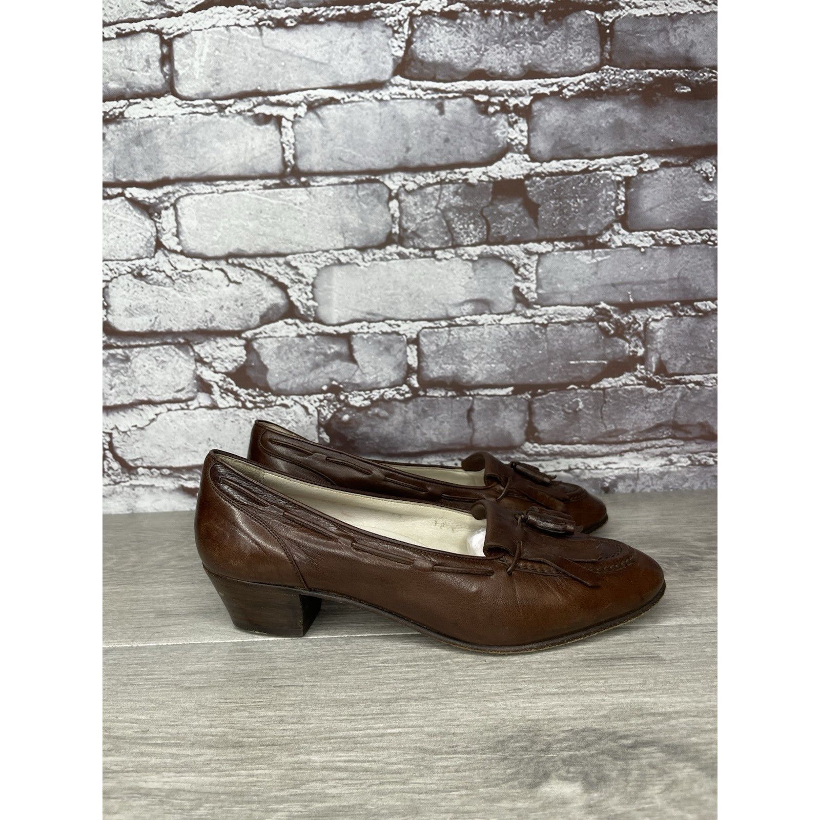 Bally Bally Brown Leather Kiltie Tassel Loafers Kitten Heel Shoes Size US 6.5 / IT 36.5 - 2 Thumbnail