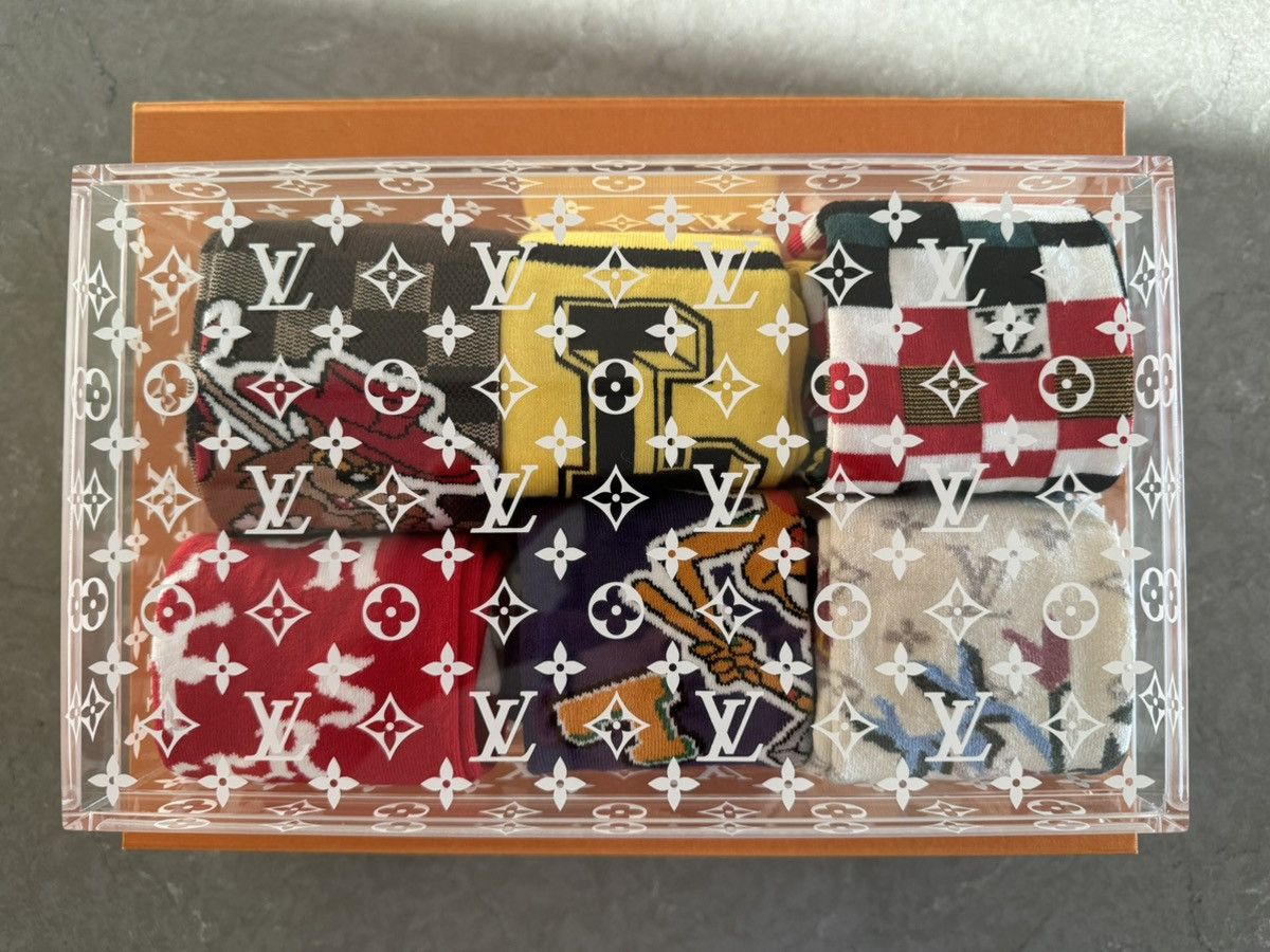 Louis Vuitton Louis Vuitton LV Archives 6 Sock Set MP3404 - EXTREMELY RARE Size ONE SIZE - 2 Thumbnail