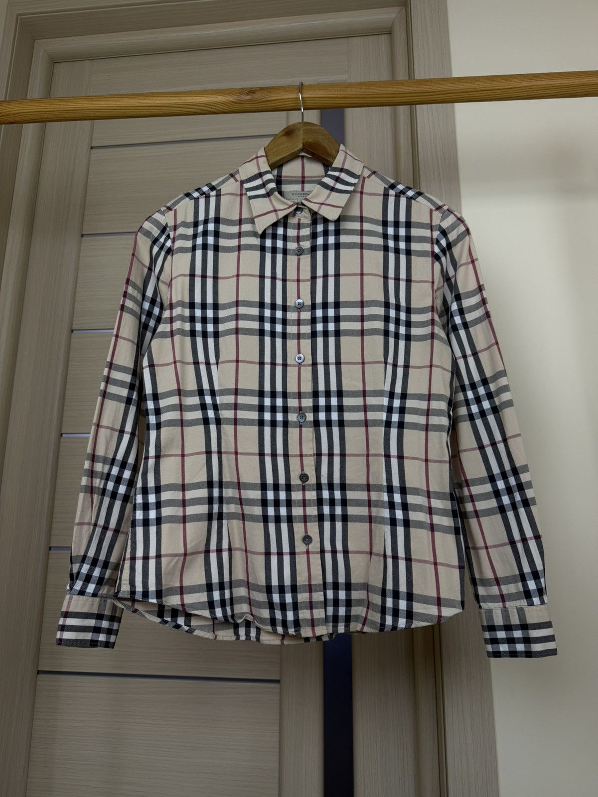 Burberry Burberry Brit slim fit nova check shirt button down women Size S / US 4 / IT 40 - 3 Thumbnail
